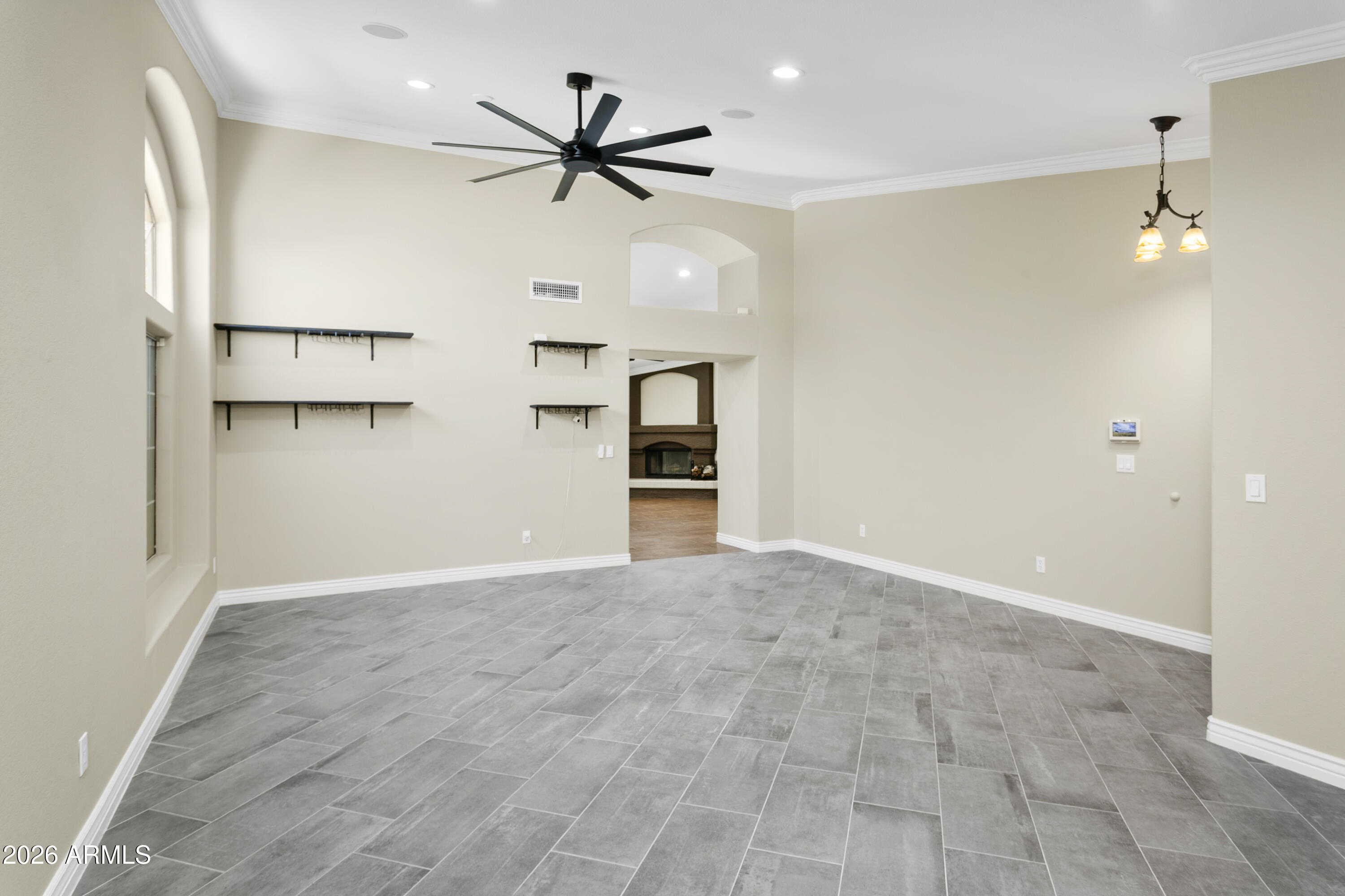 6 N BOULDER Street