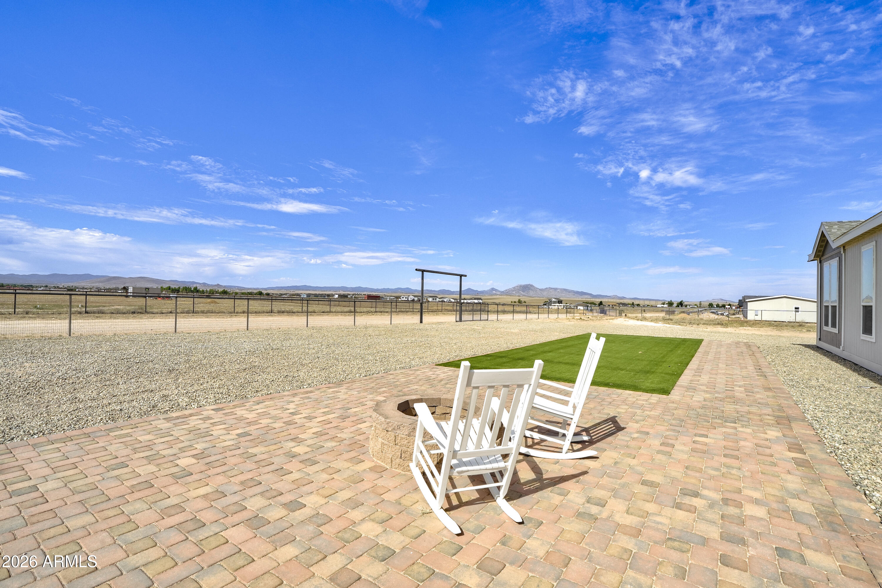 7618 E Dog Ranch Road