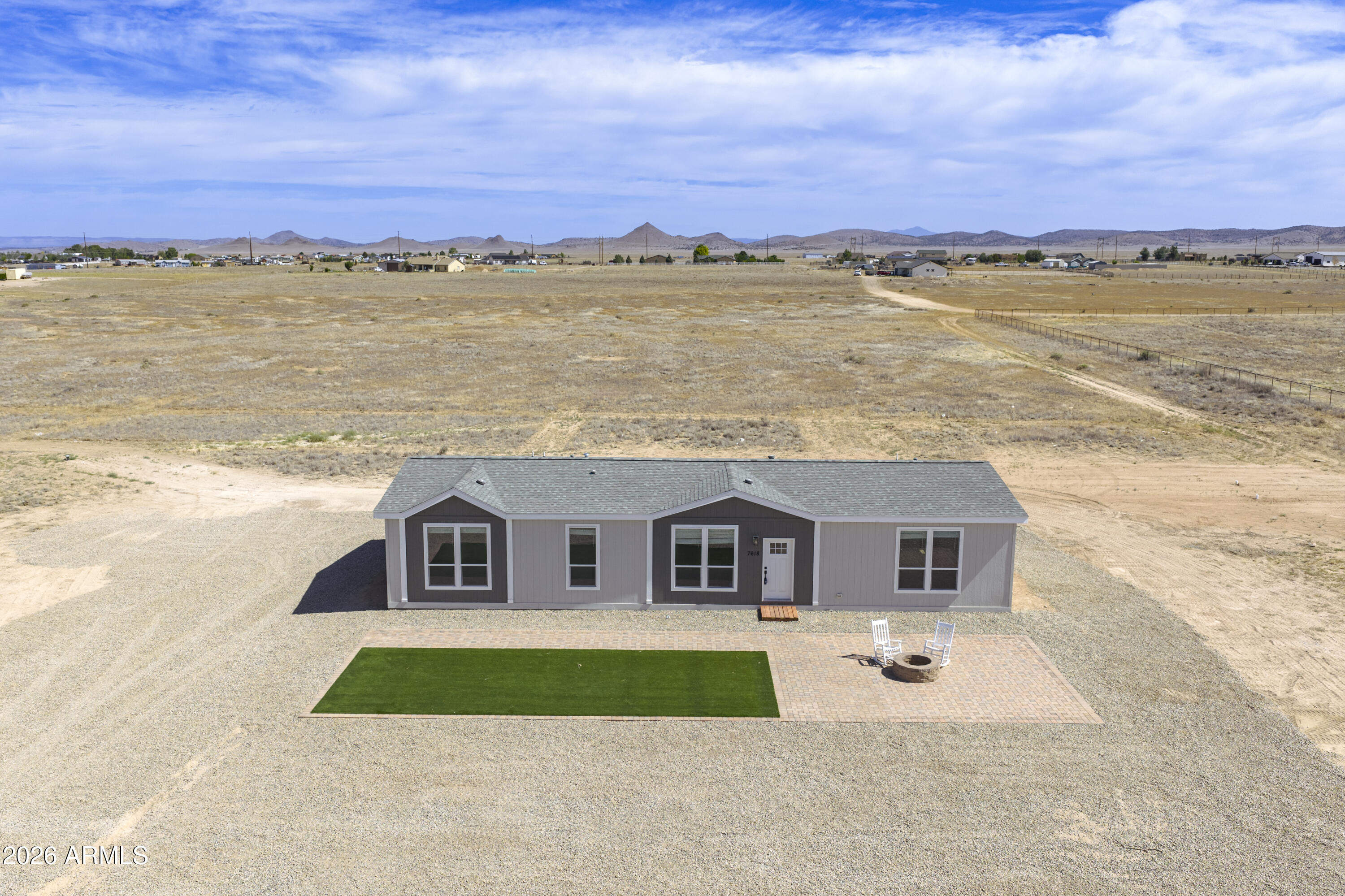 7618 E Dog Ranch Road