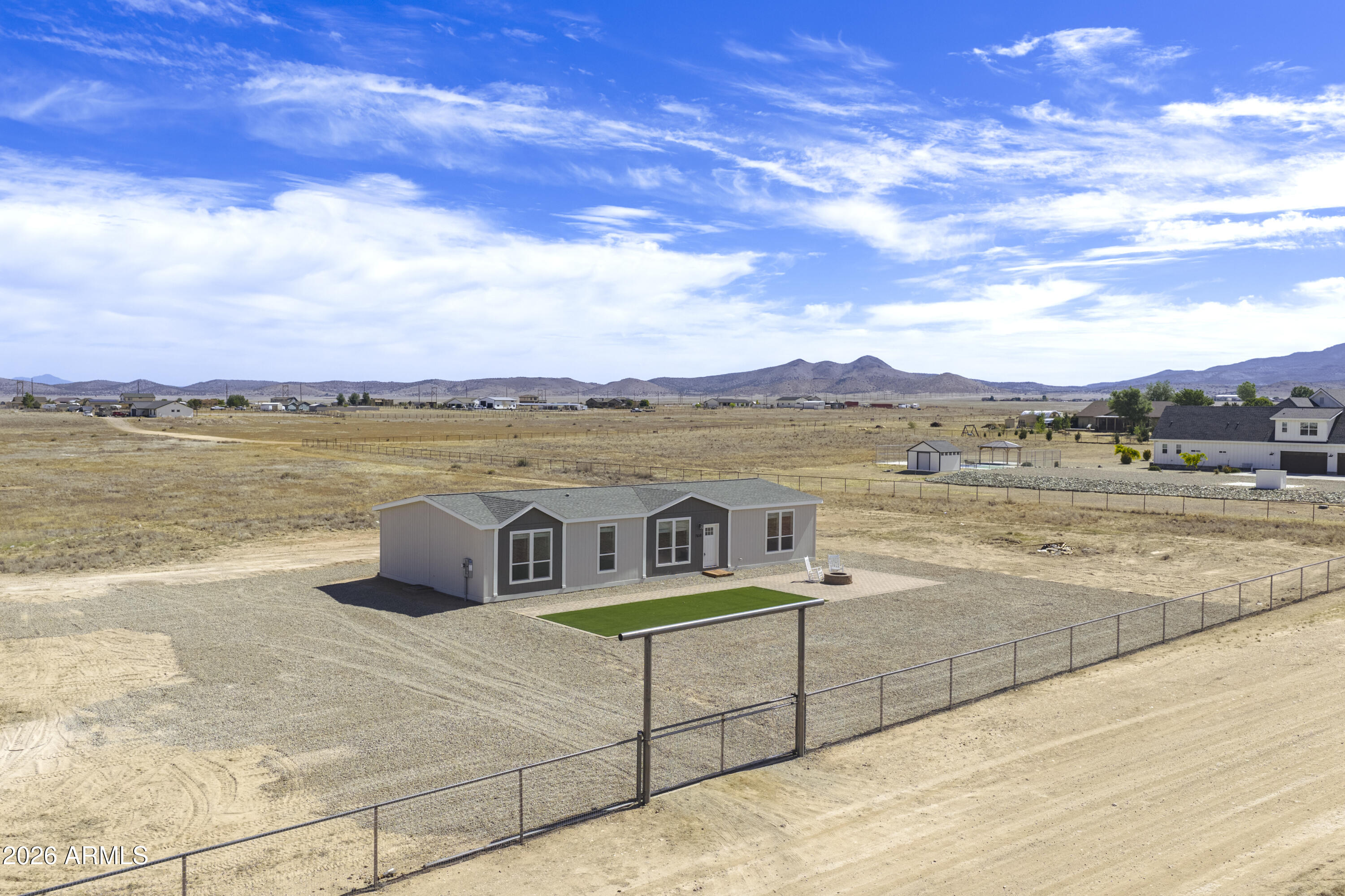 7618 E Dog Ranch Road