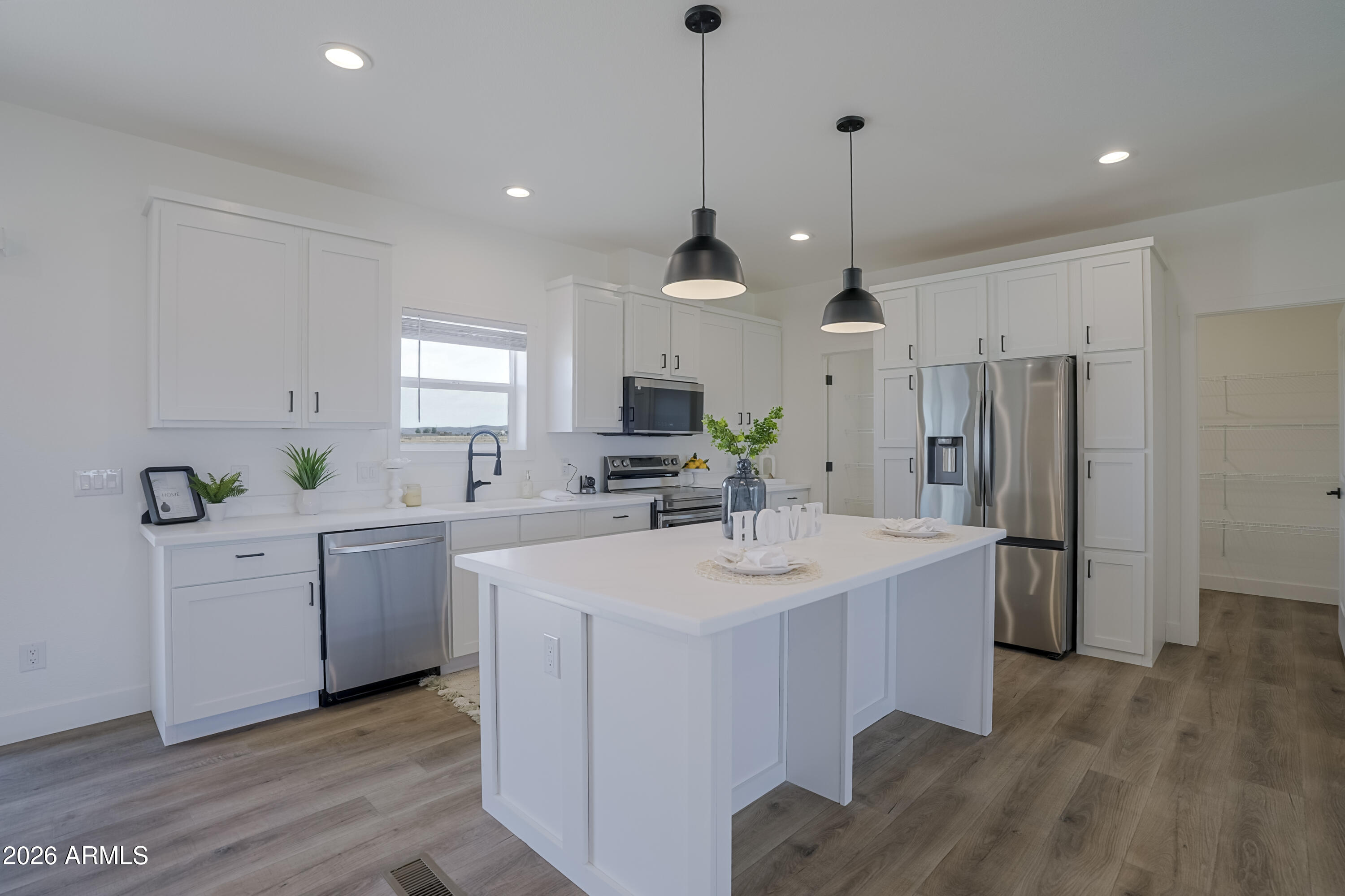 7618 E Dog Ranch Road