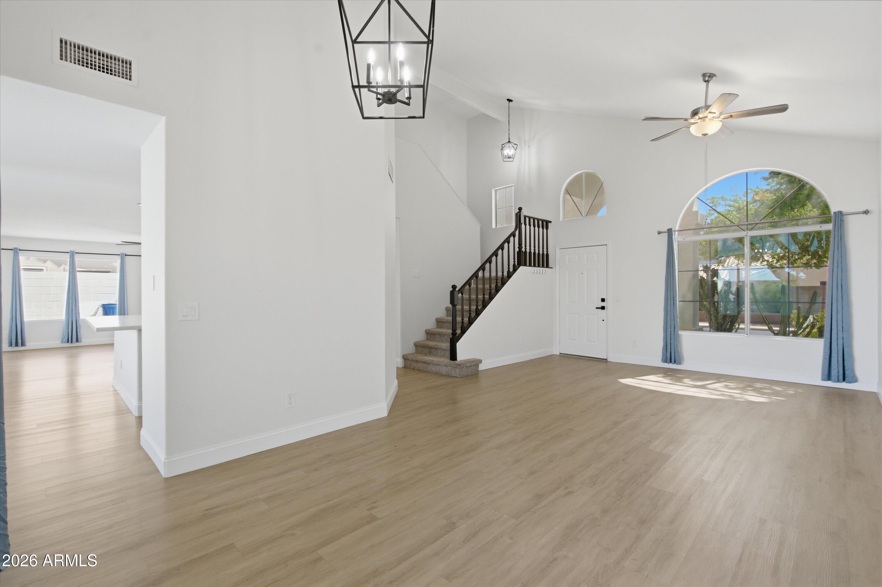3522 N ARABELLA