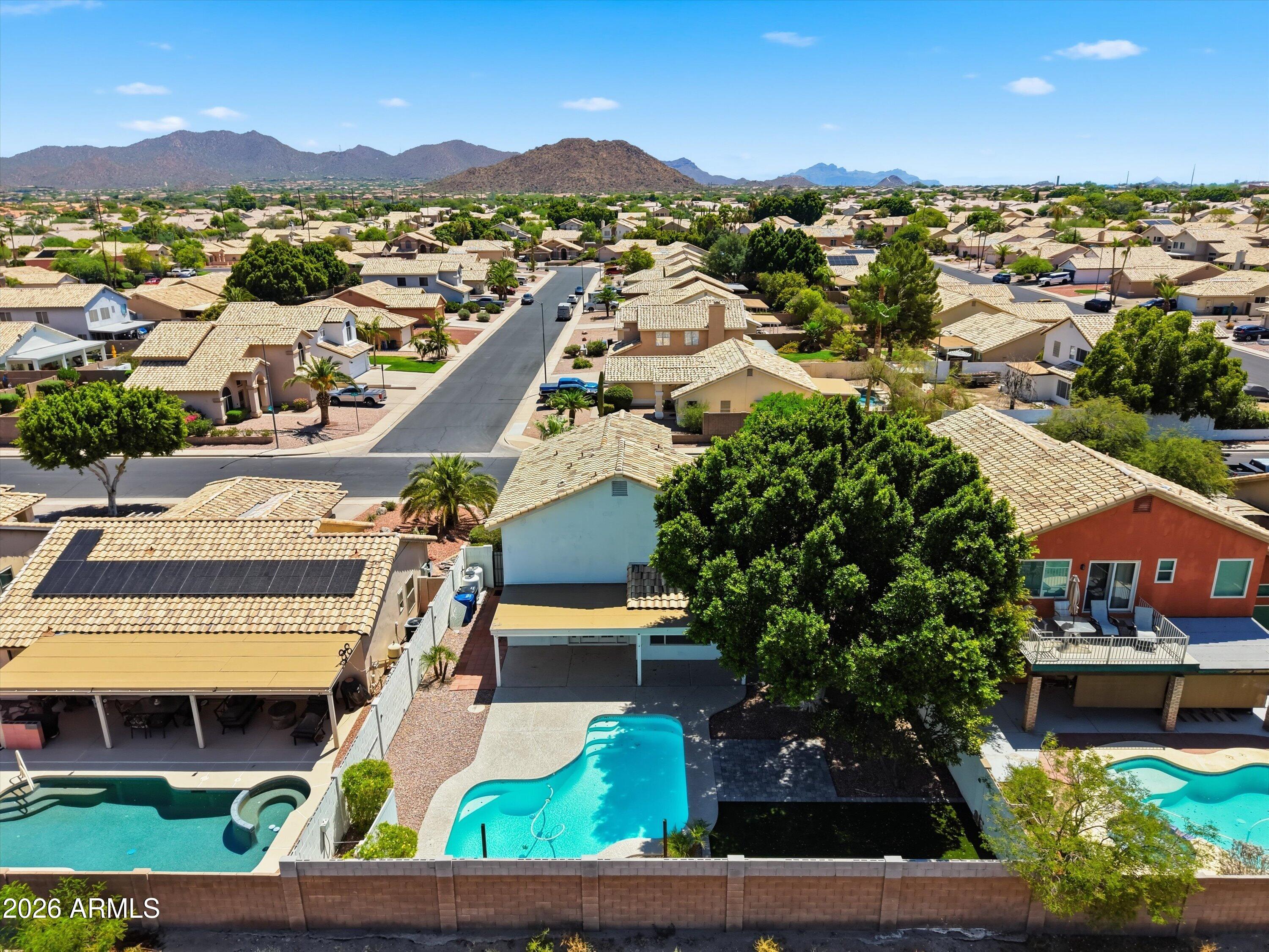 3522 N ARABELLA