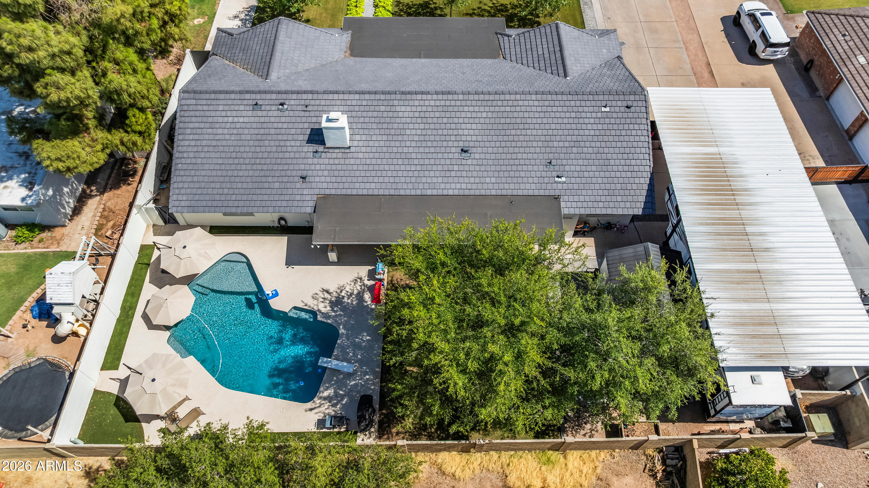 1743 E EVERGREEN Street