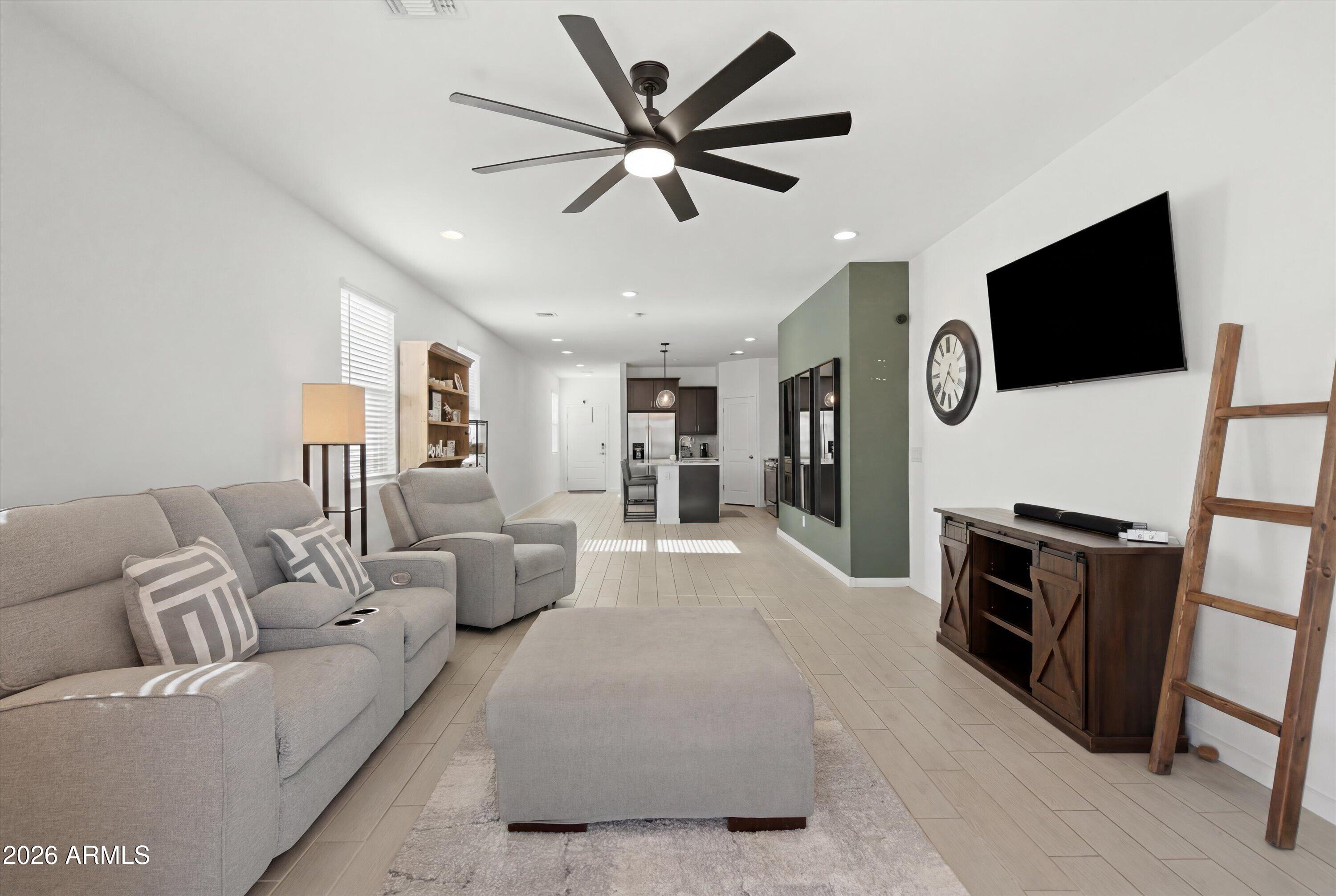 3537 E SANDOVAL Drive