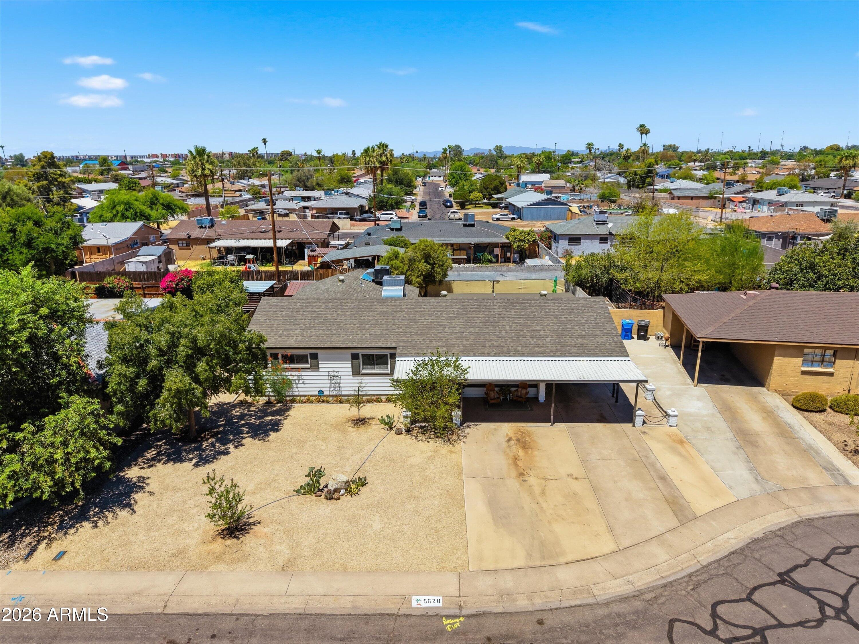 5620 N 20TH Drive