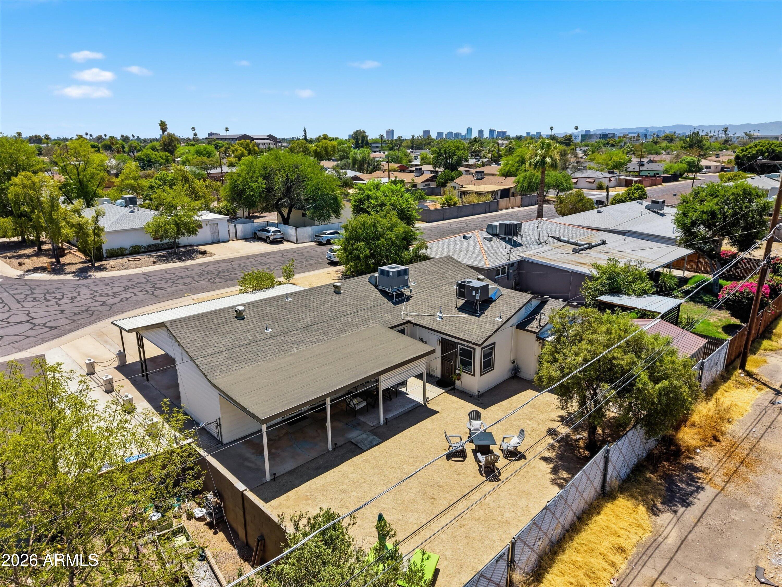 5620 N 20TH Drive
