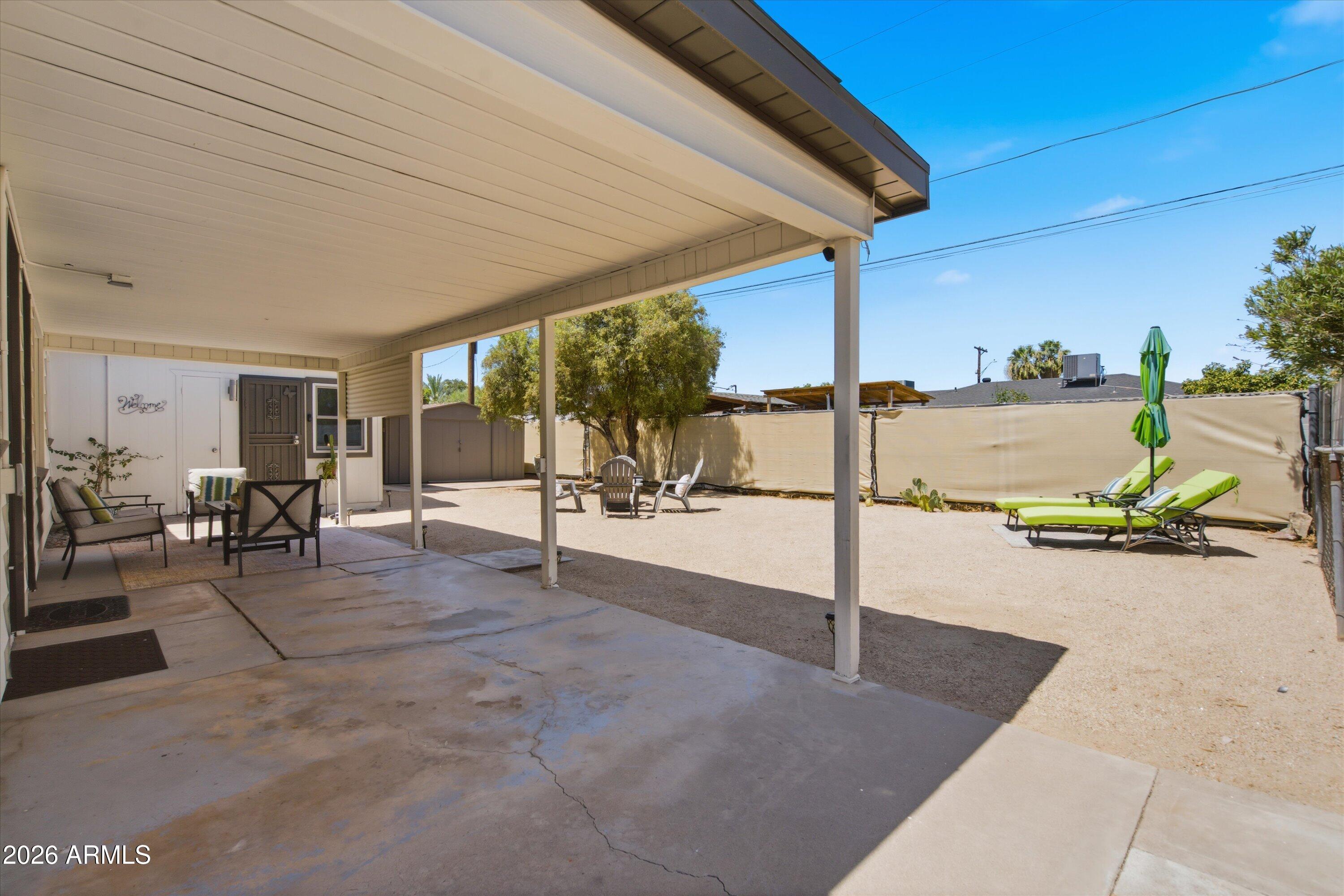 5620 N 20TH Drive