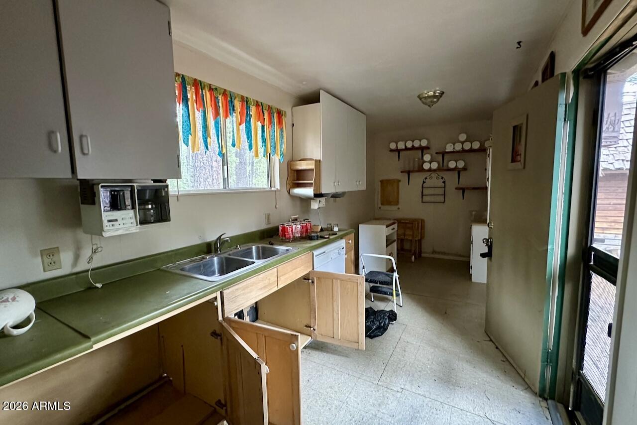 2507 MIDDLE Loop