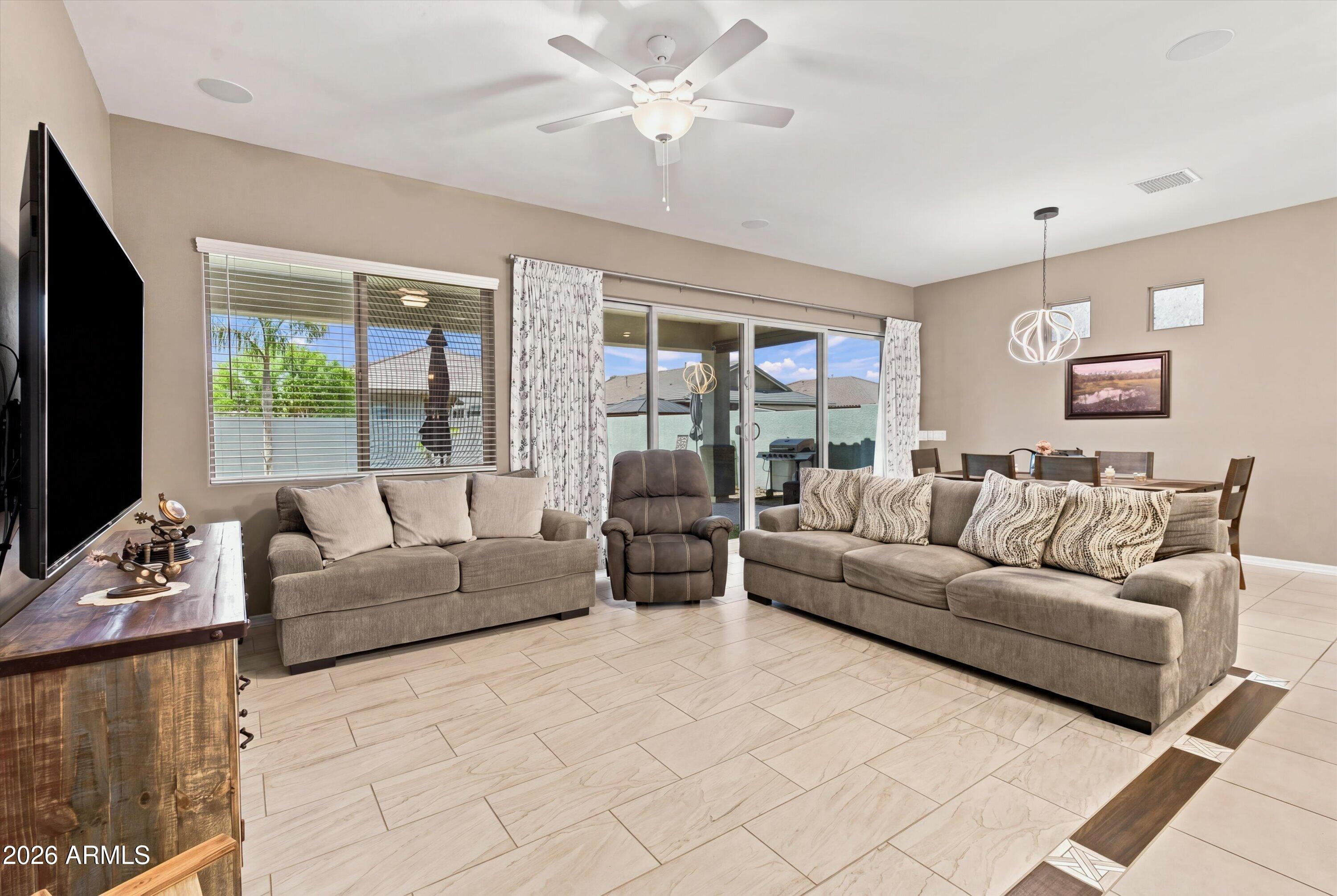 41343 W ARVADA Lane