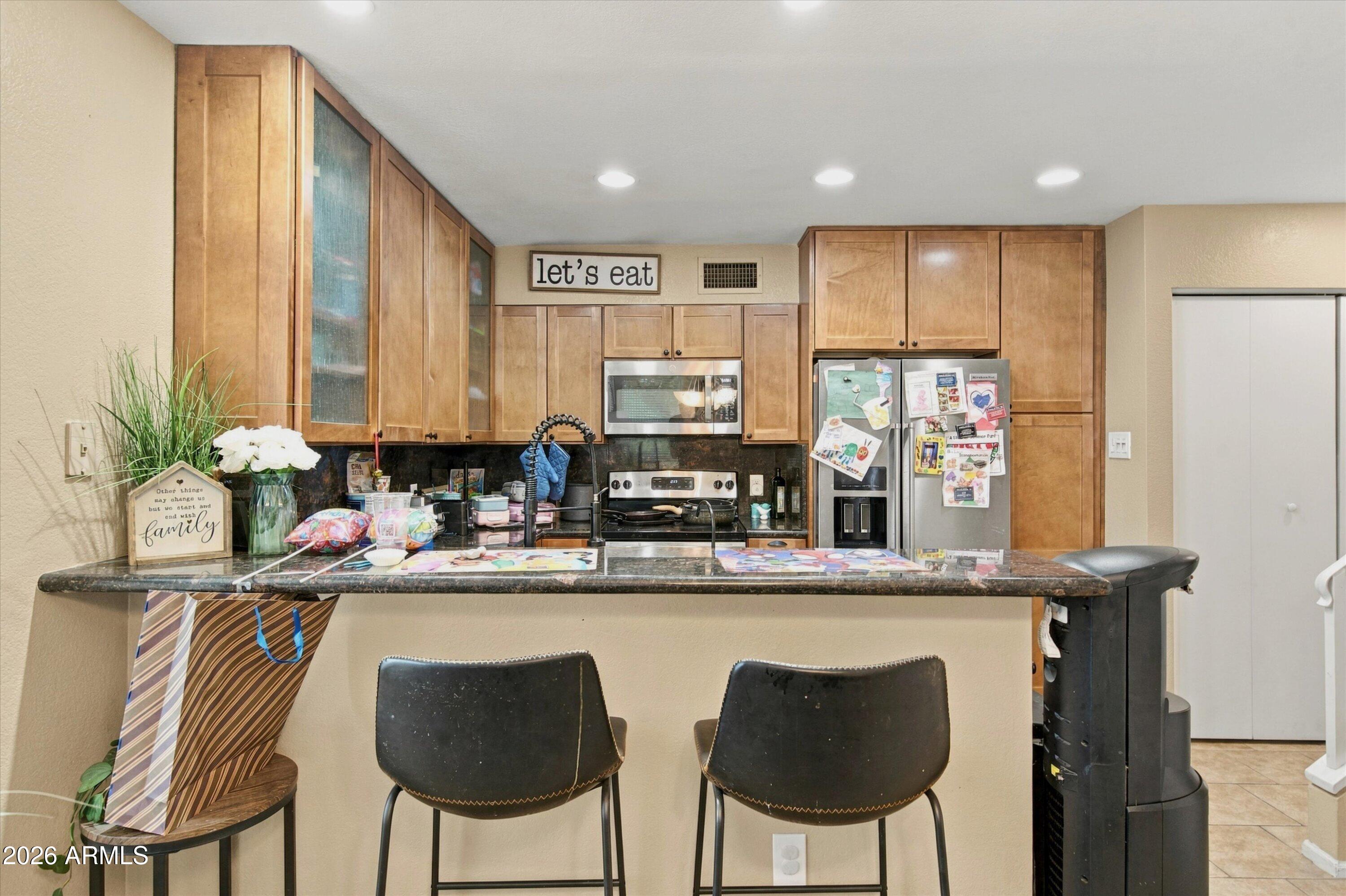 1717 E UNION HILLS Drive 2034