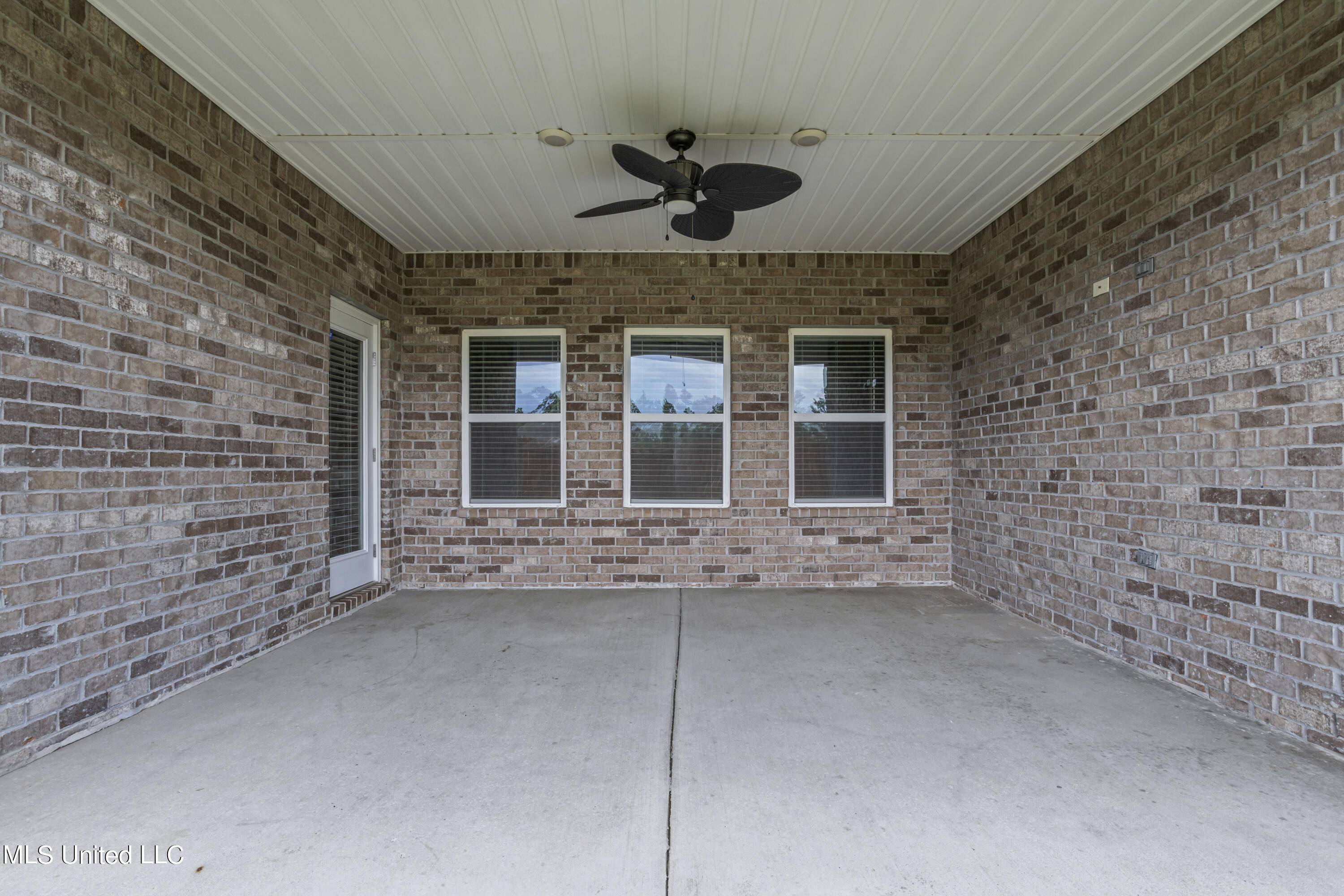 9387 Lost Tree Trail