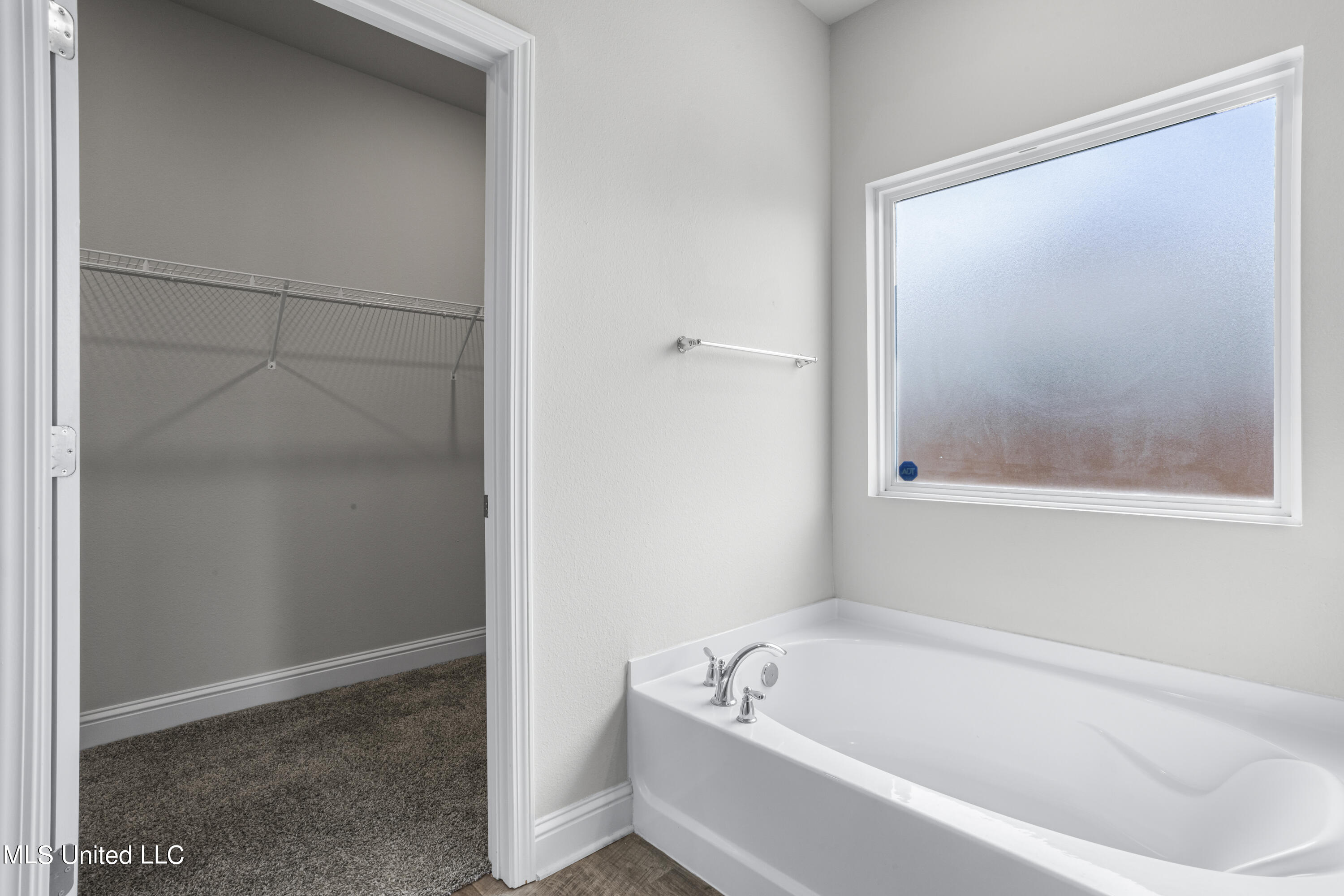 9387 Lost Tree Trail