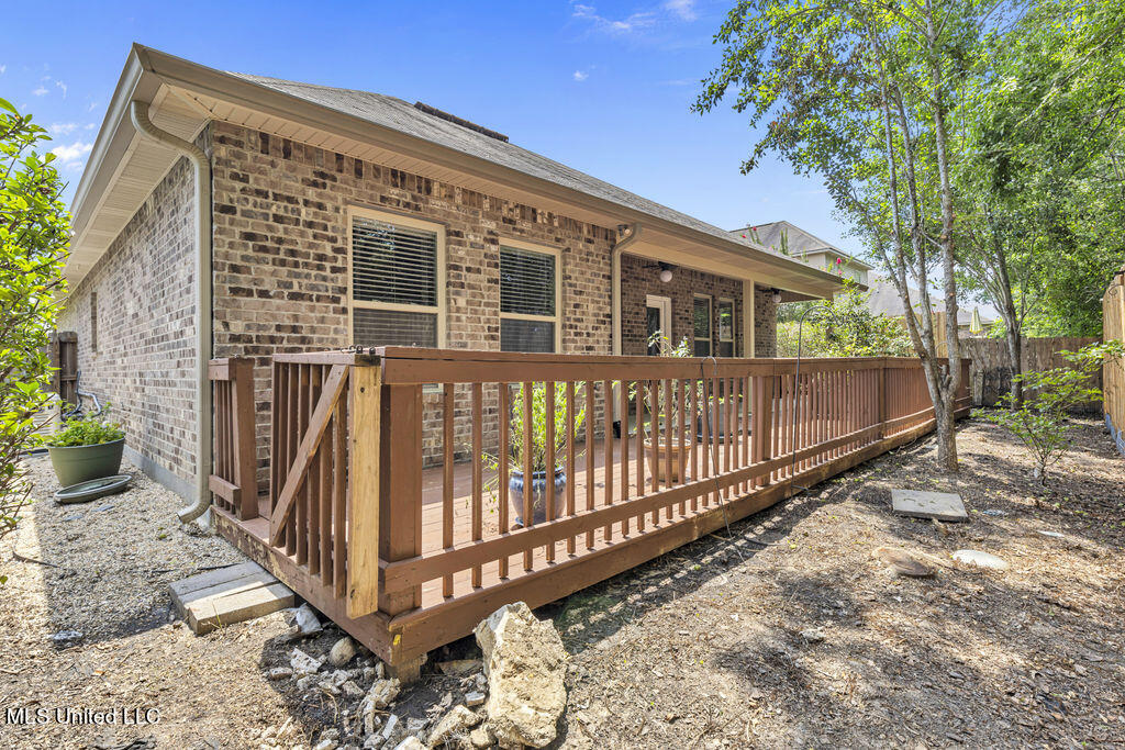 15211 Clemson Avenue