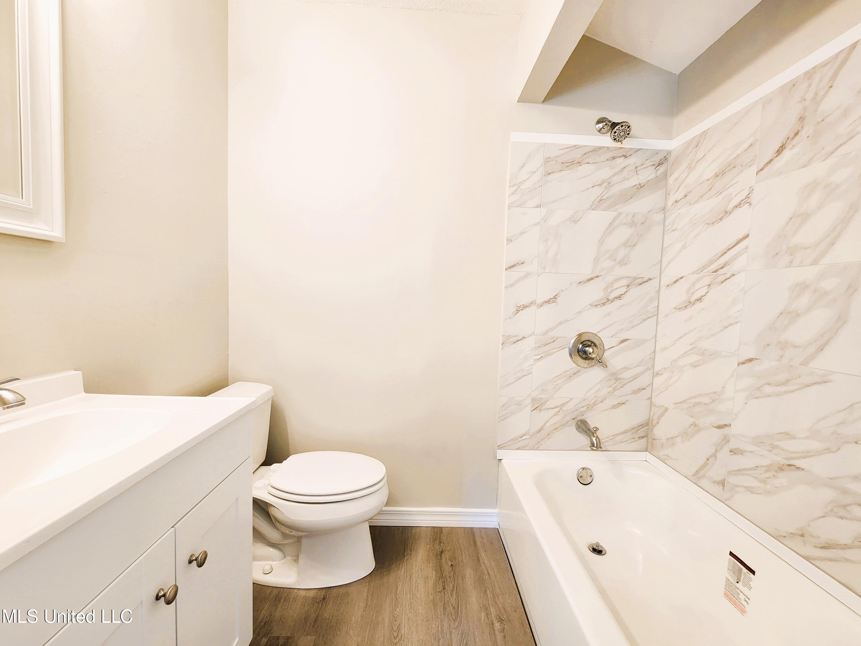 326 Dianne Drive, D'Iberville