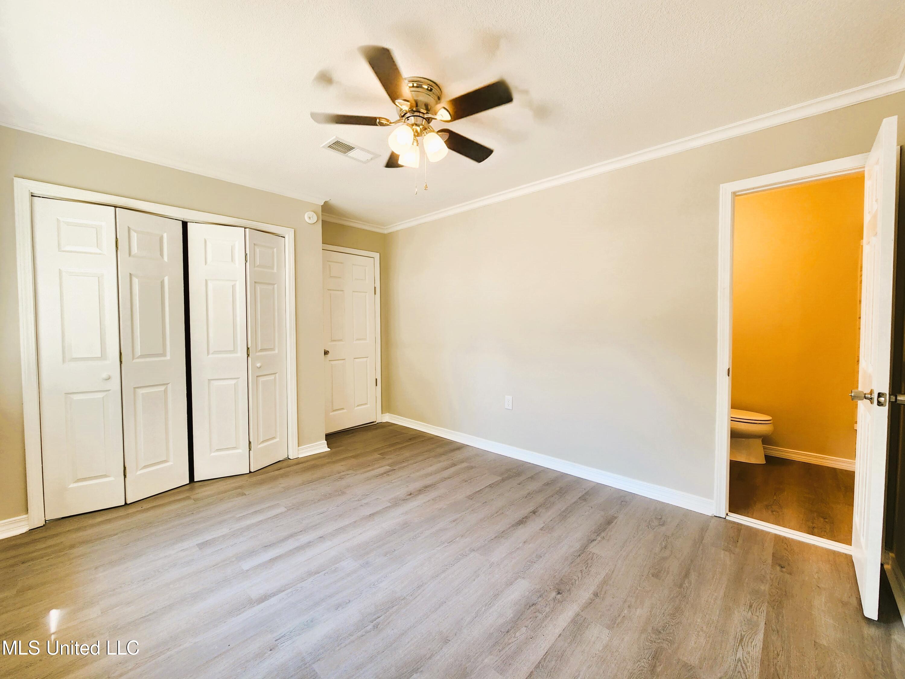 326 Dianne Drive, D'Iberville