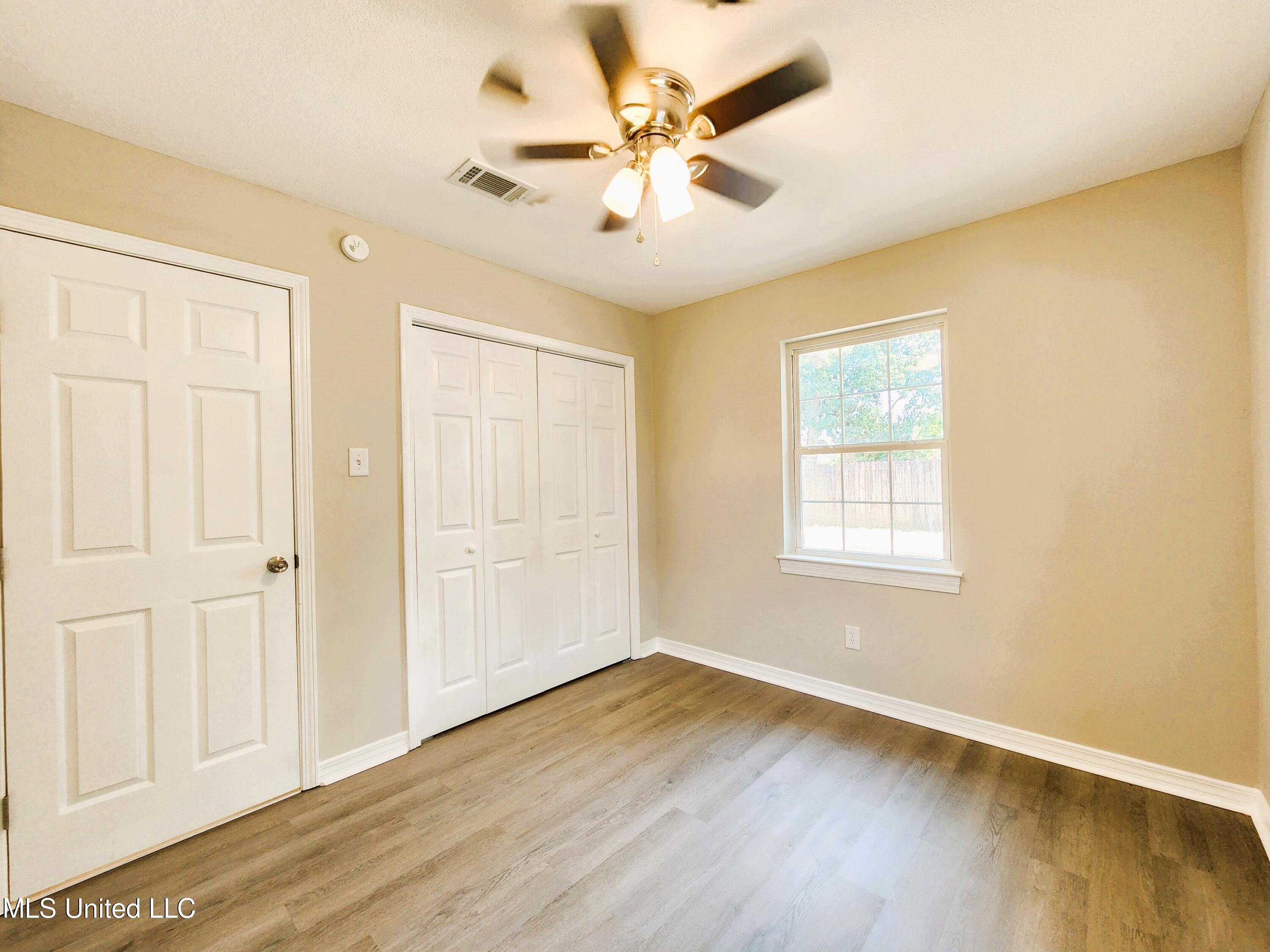 326 Dianne Drive, D'Iberville