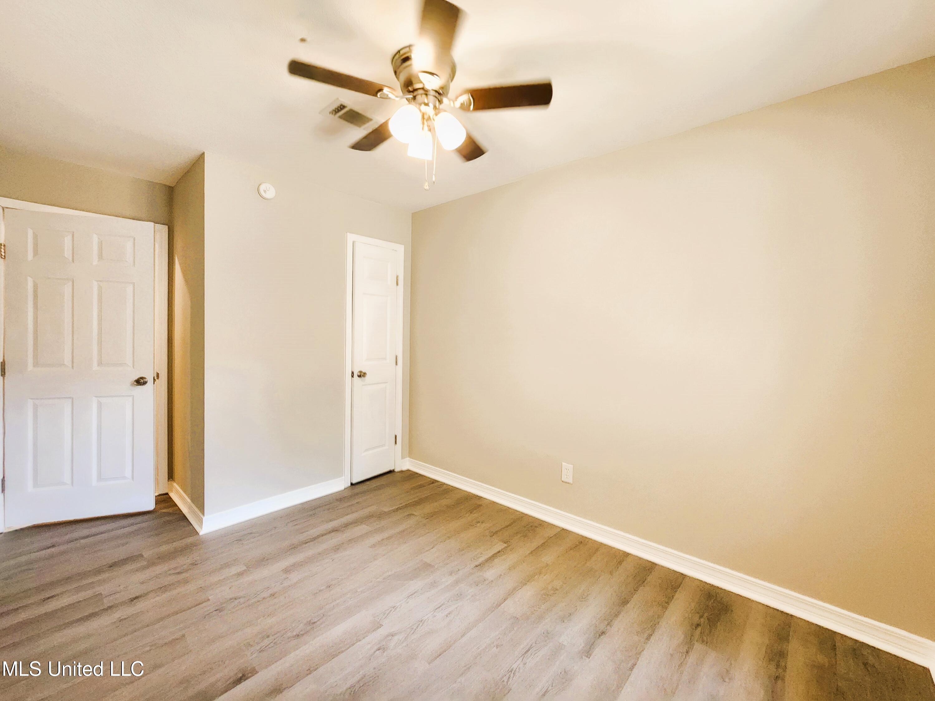 326 Dianne Drive, D'Iberville