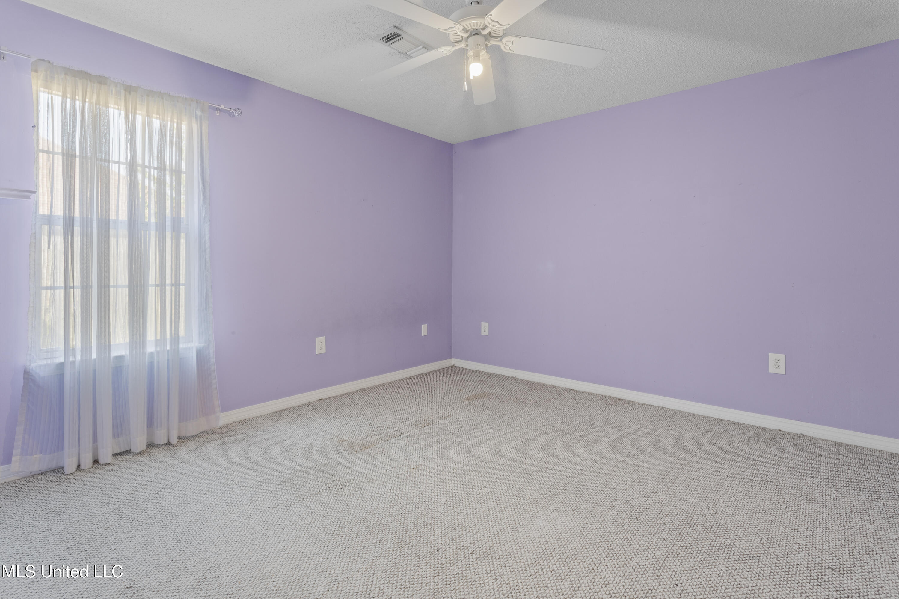 6925 Pinehurst Drive