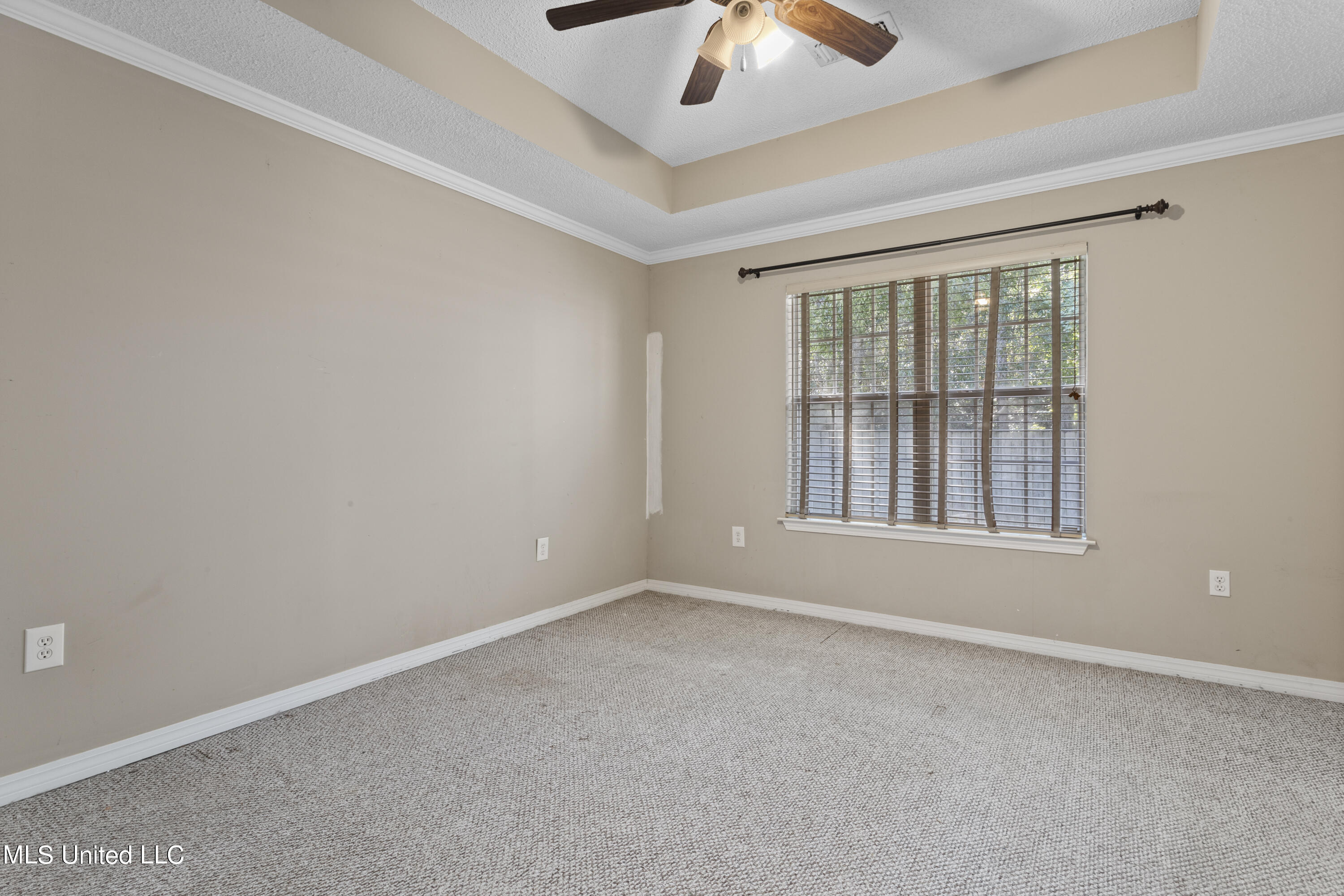 6925 Pinehurst Drive