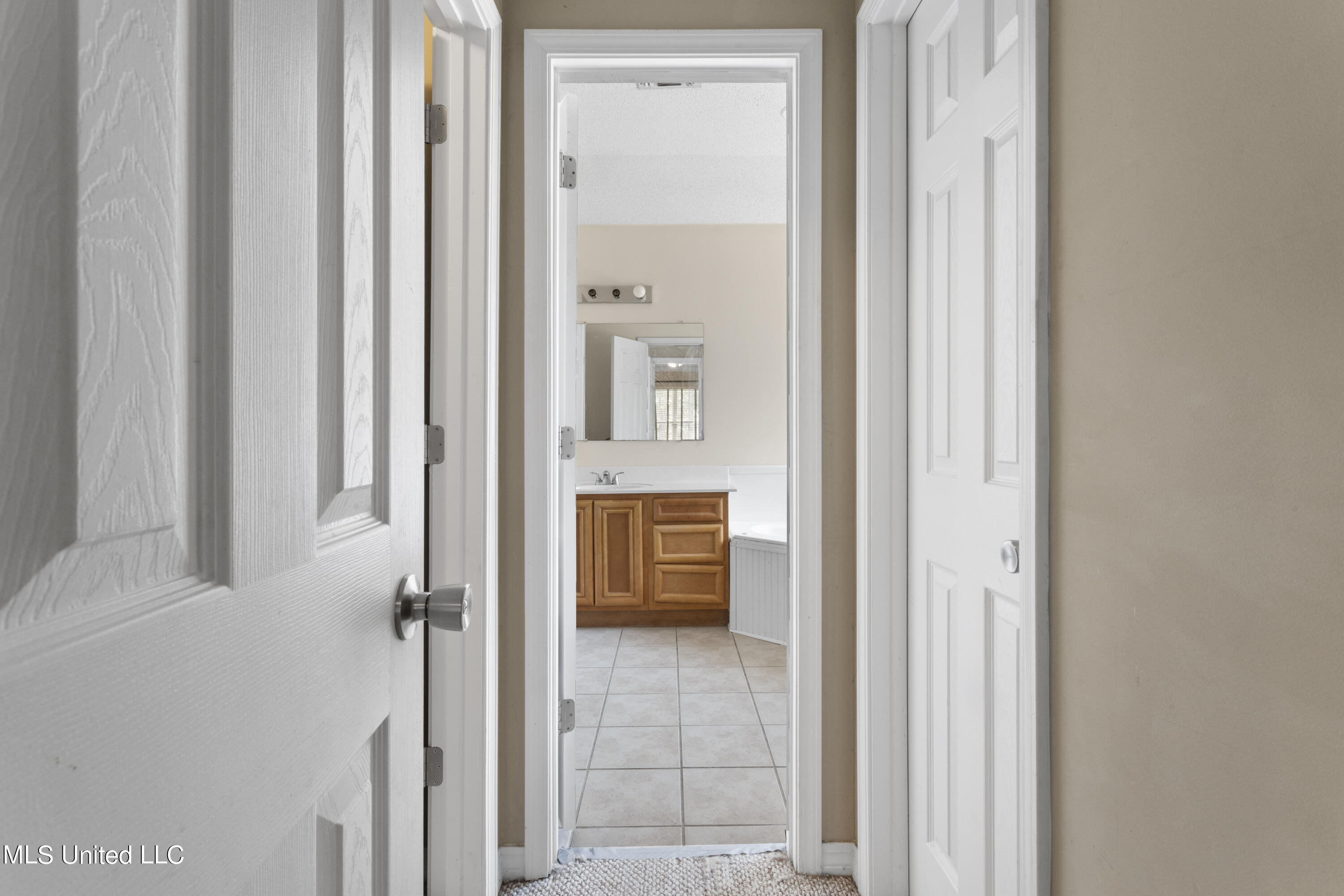 6925 Pinehurst Drive