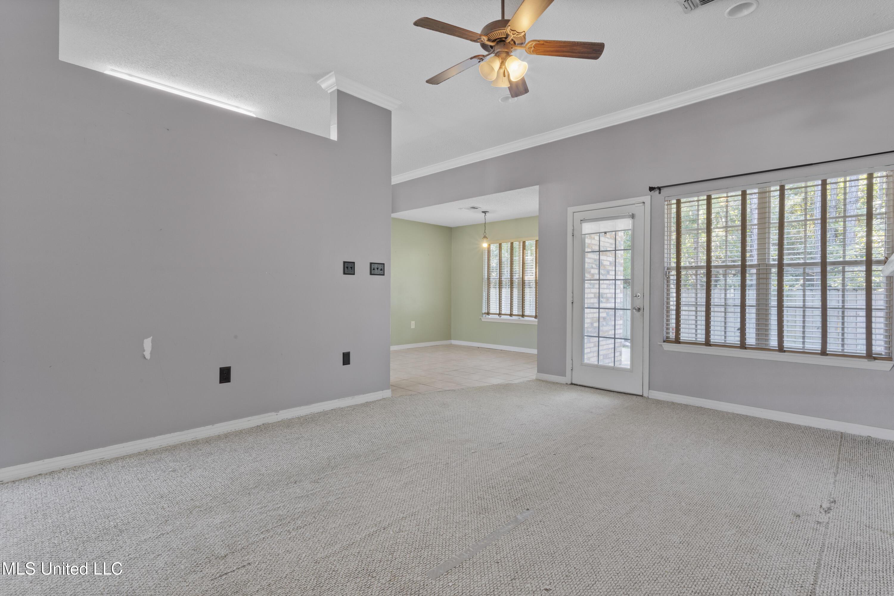 6925 Pinehurst Drive