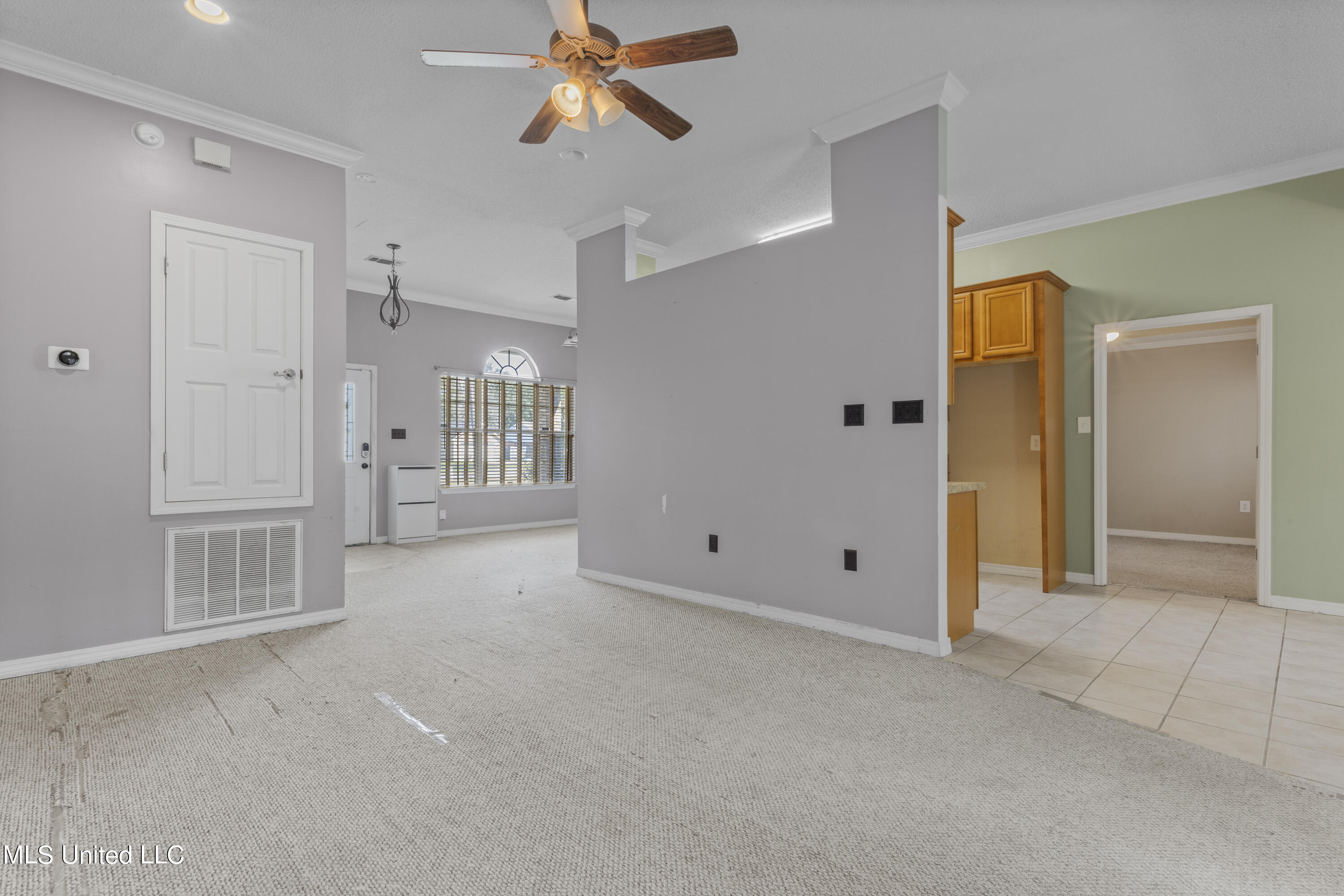 6925 Pinehurst Drive