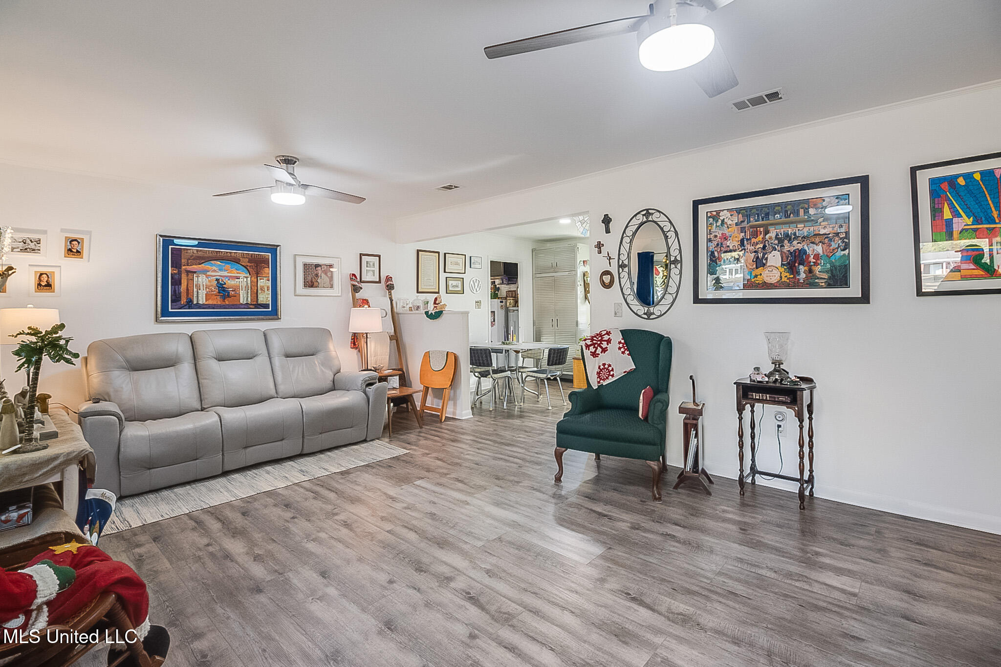 1014 W College Avenue