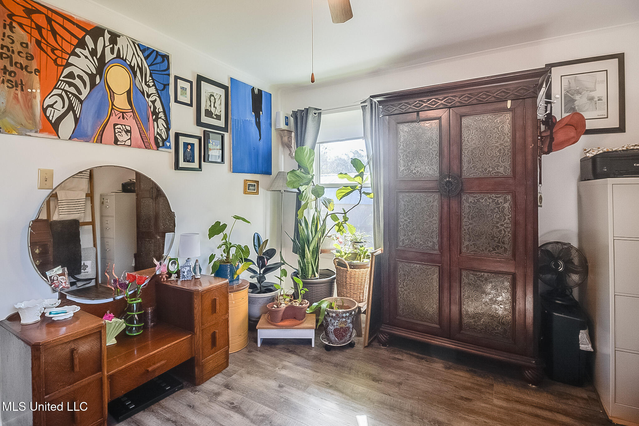 1014 W College Avenue