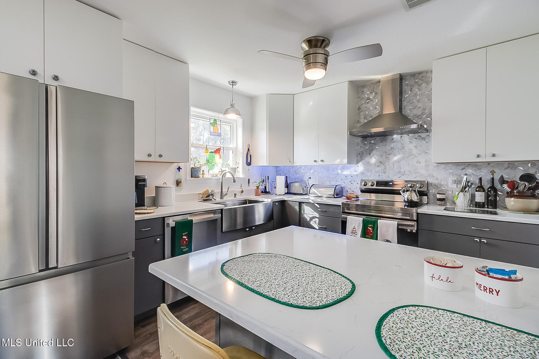 1014 W College Avenue