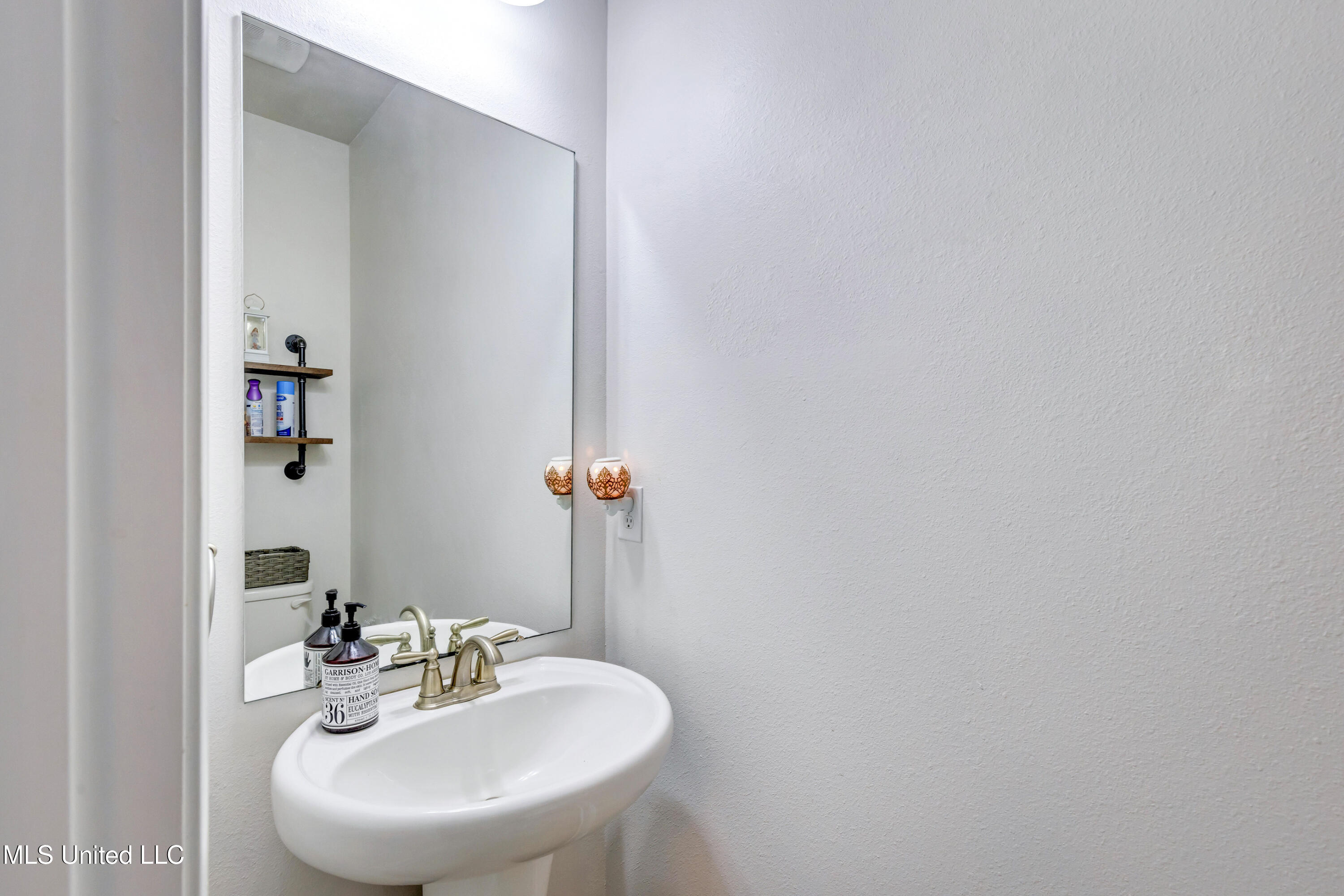 6509 Sugarcane Circle