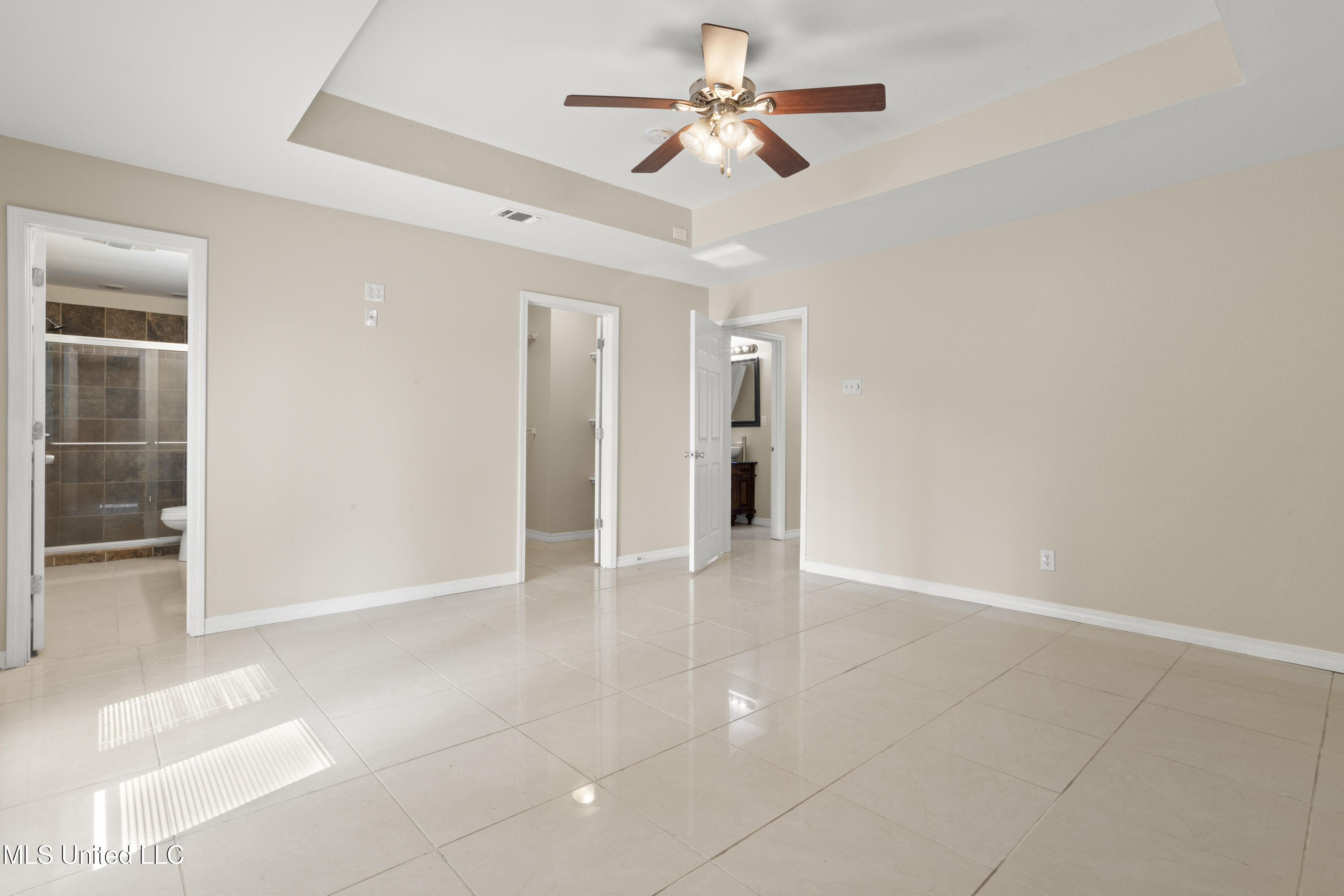 24031 Old River Road