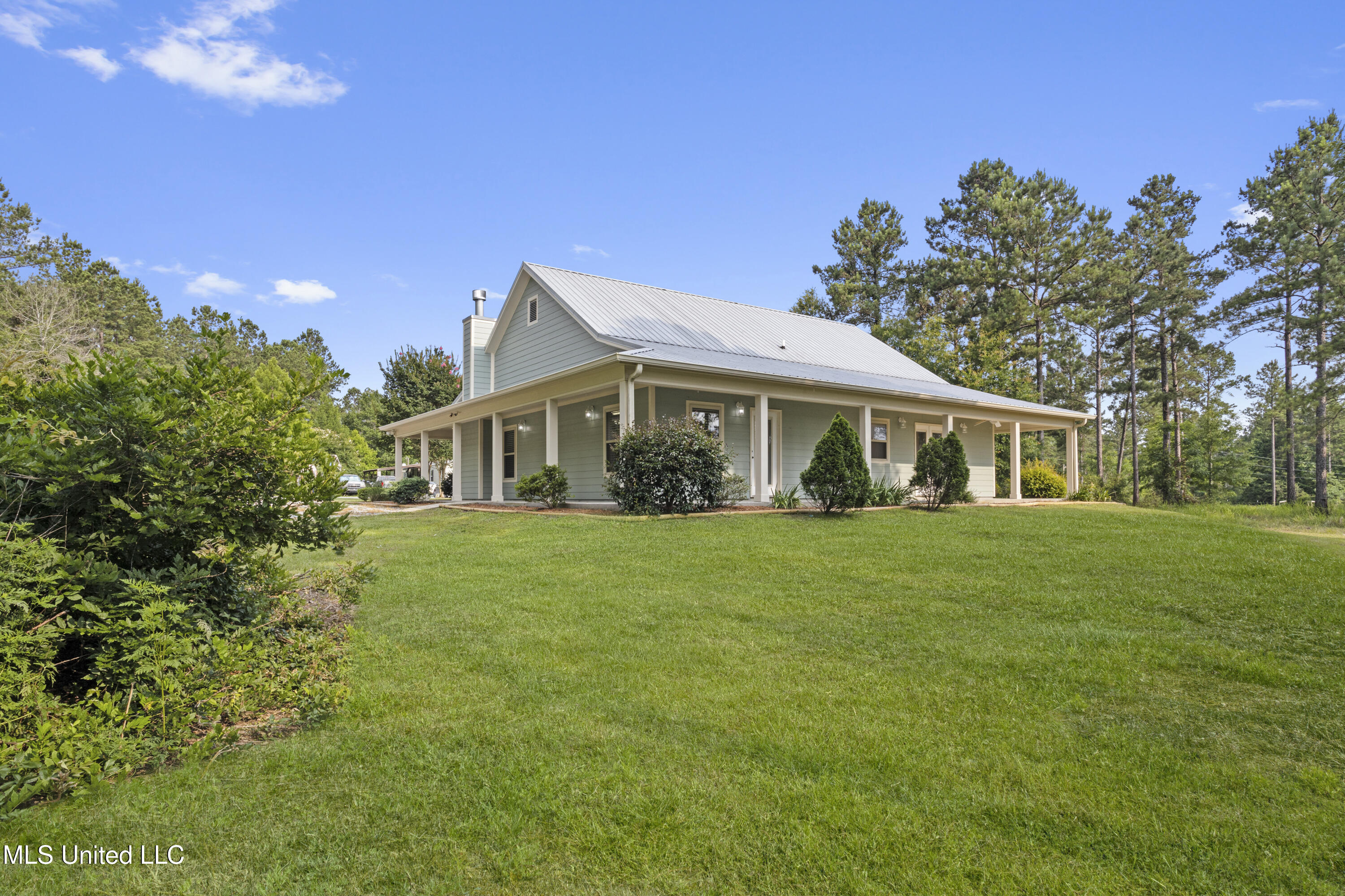 24031 Old River Road