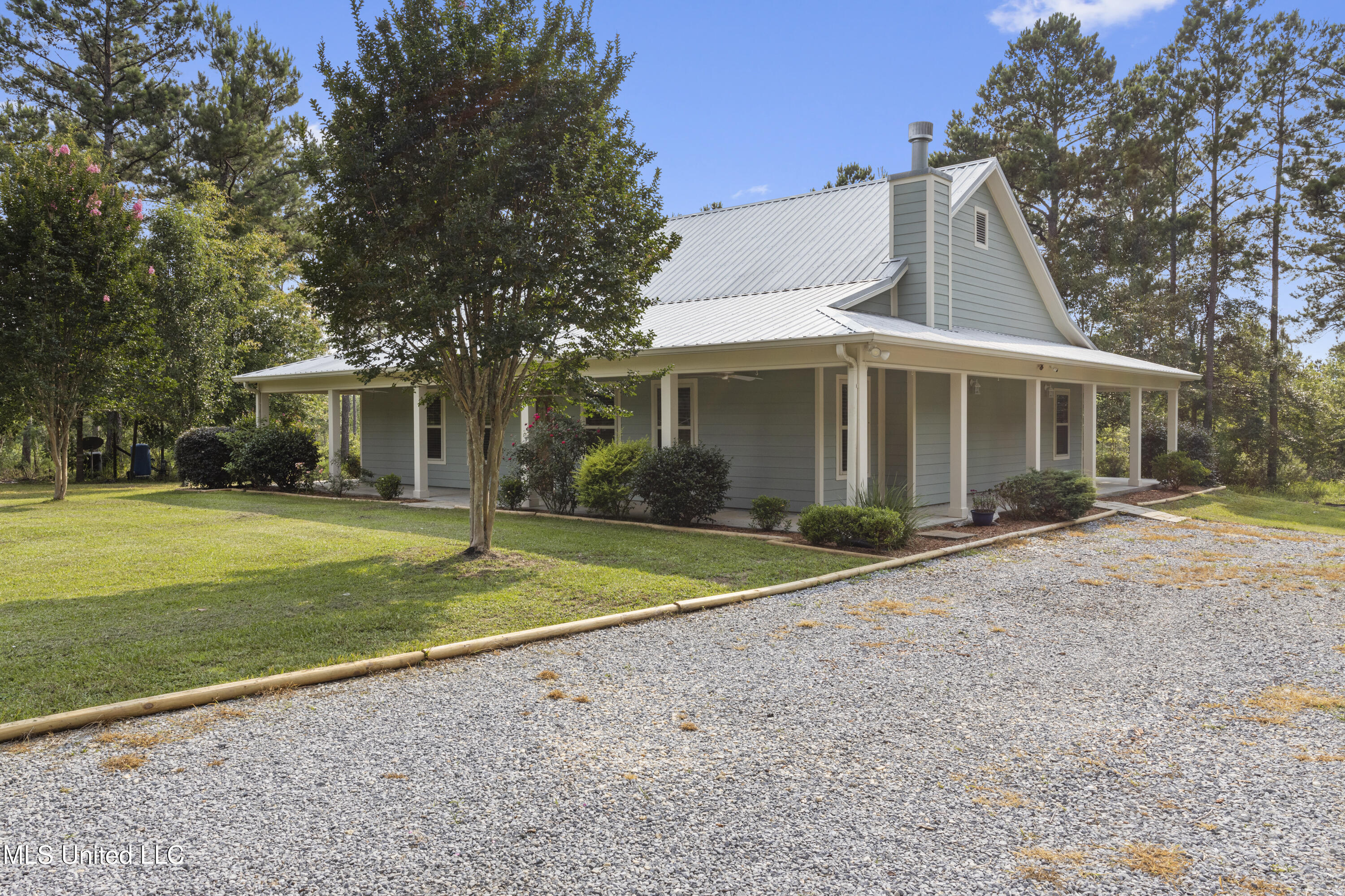 24031 Old River Road