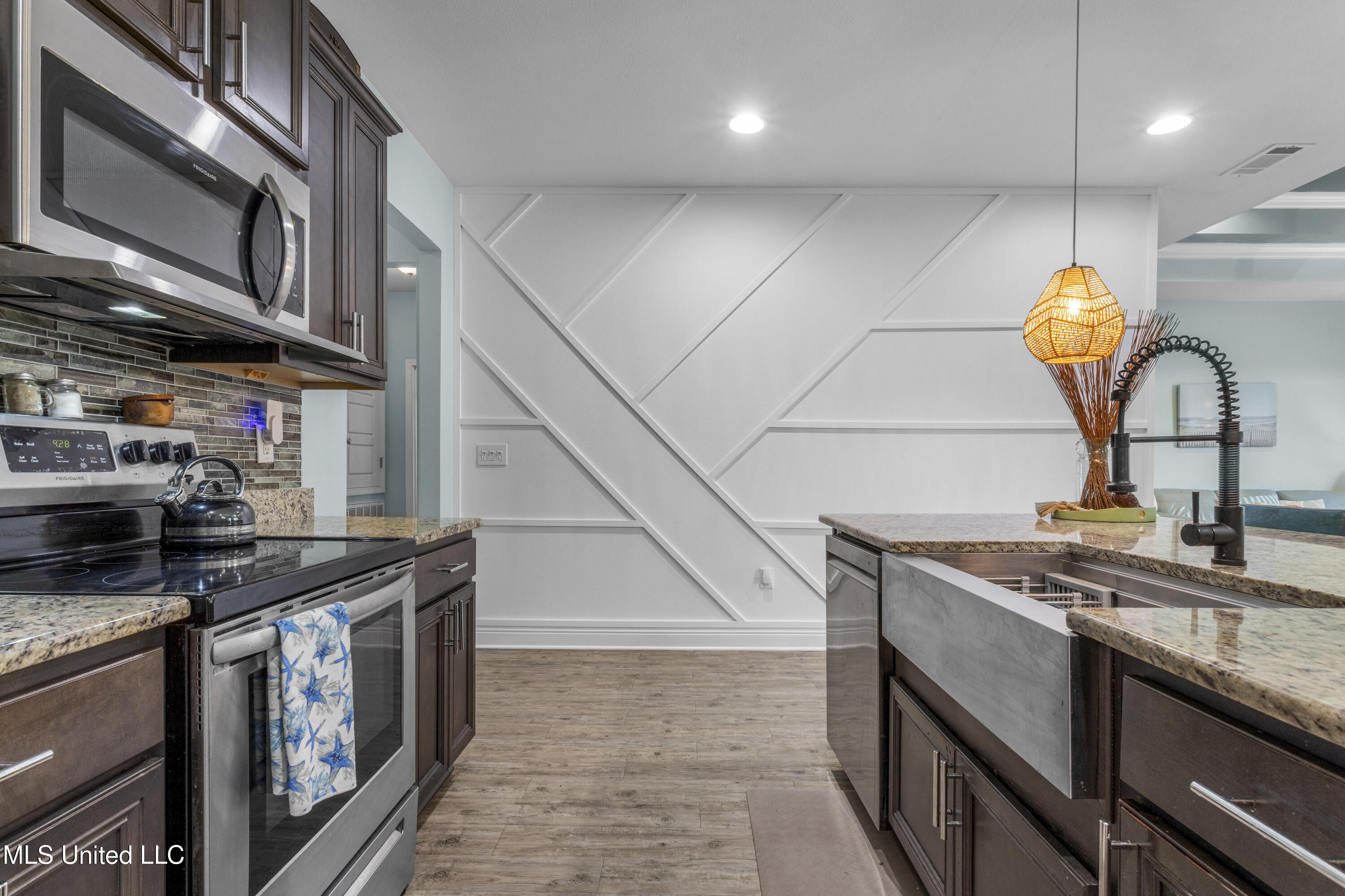 6804 Sweetclover Drive