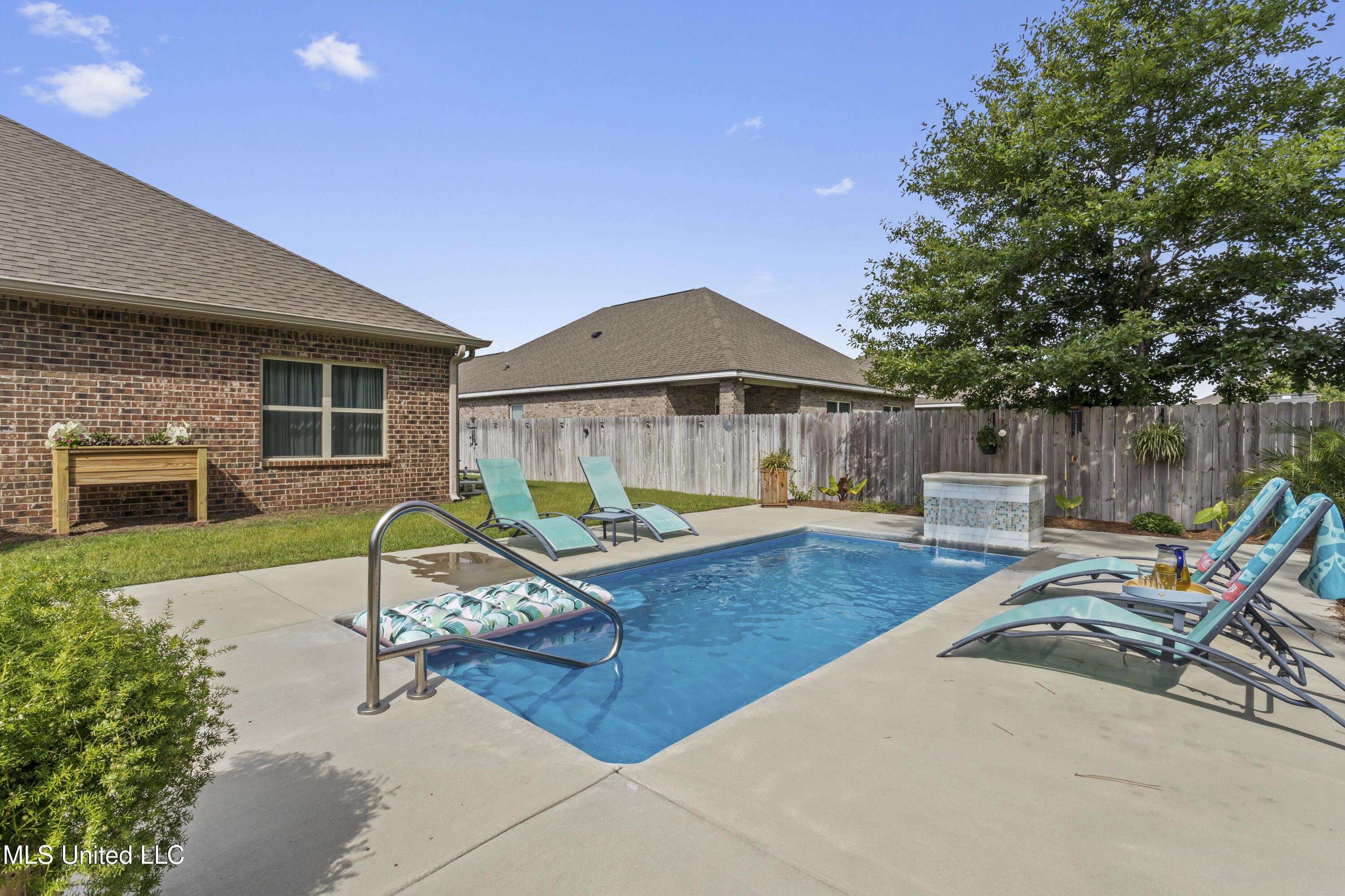 6804 Sweetclover Drive