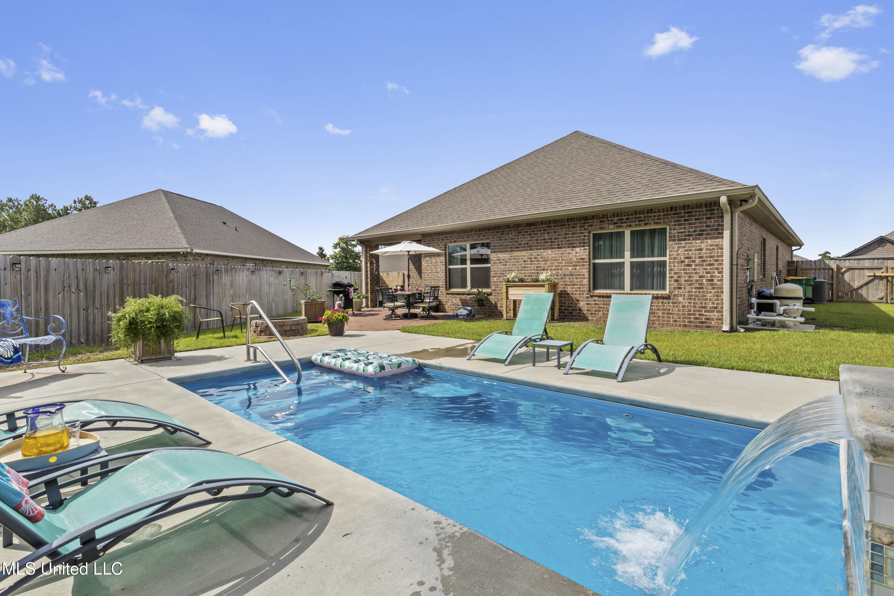 6804 Sweetclover Drive