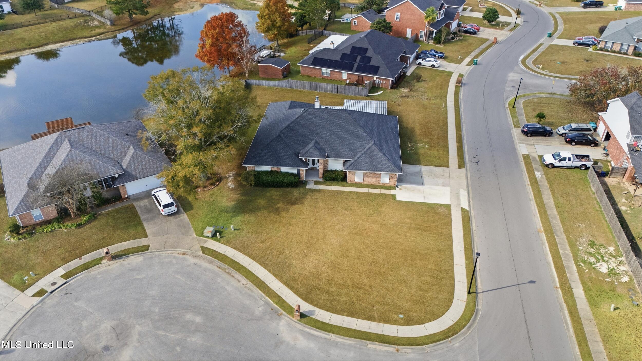 14352 Brettonwood Cove