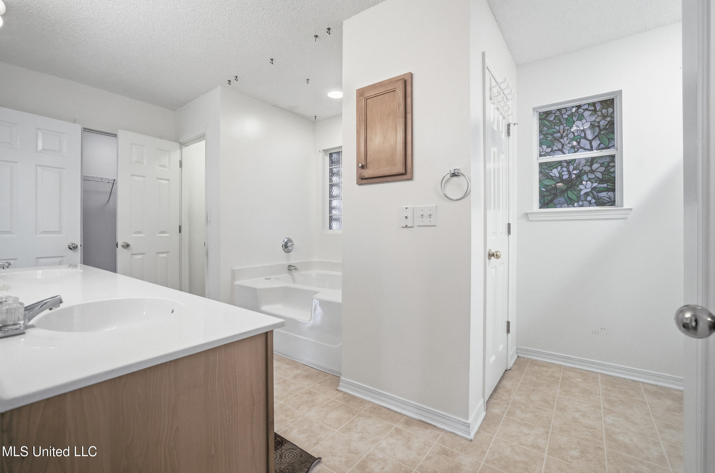 14352 Brettonwood Cove