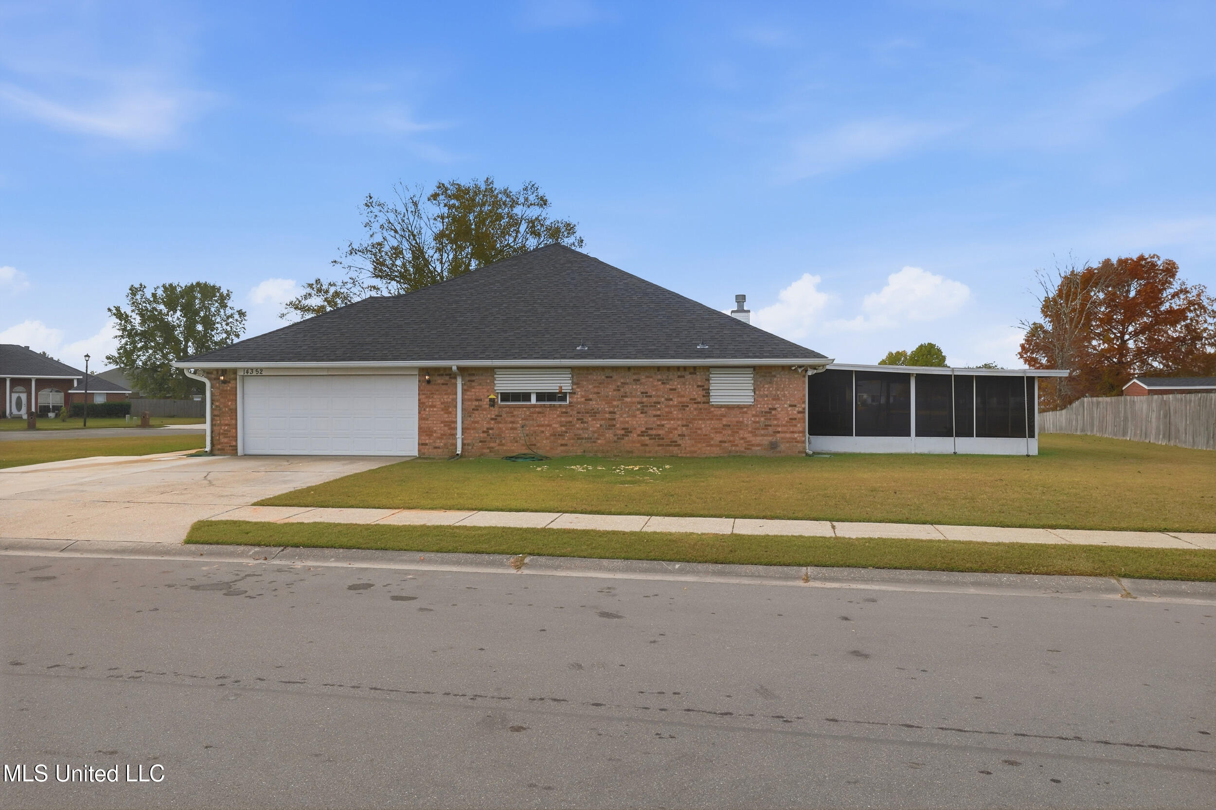 14352 Brettonwood Cove