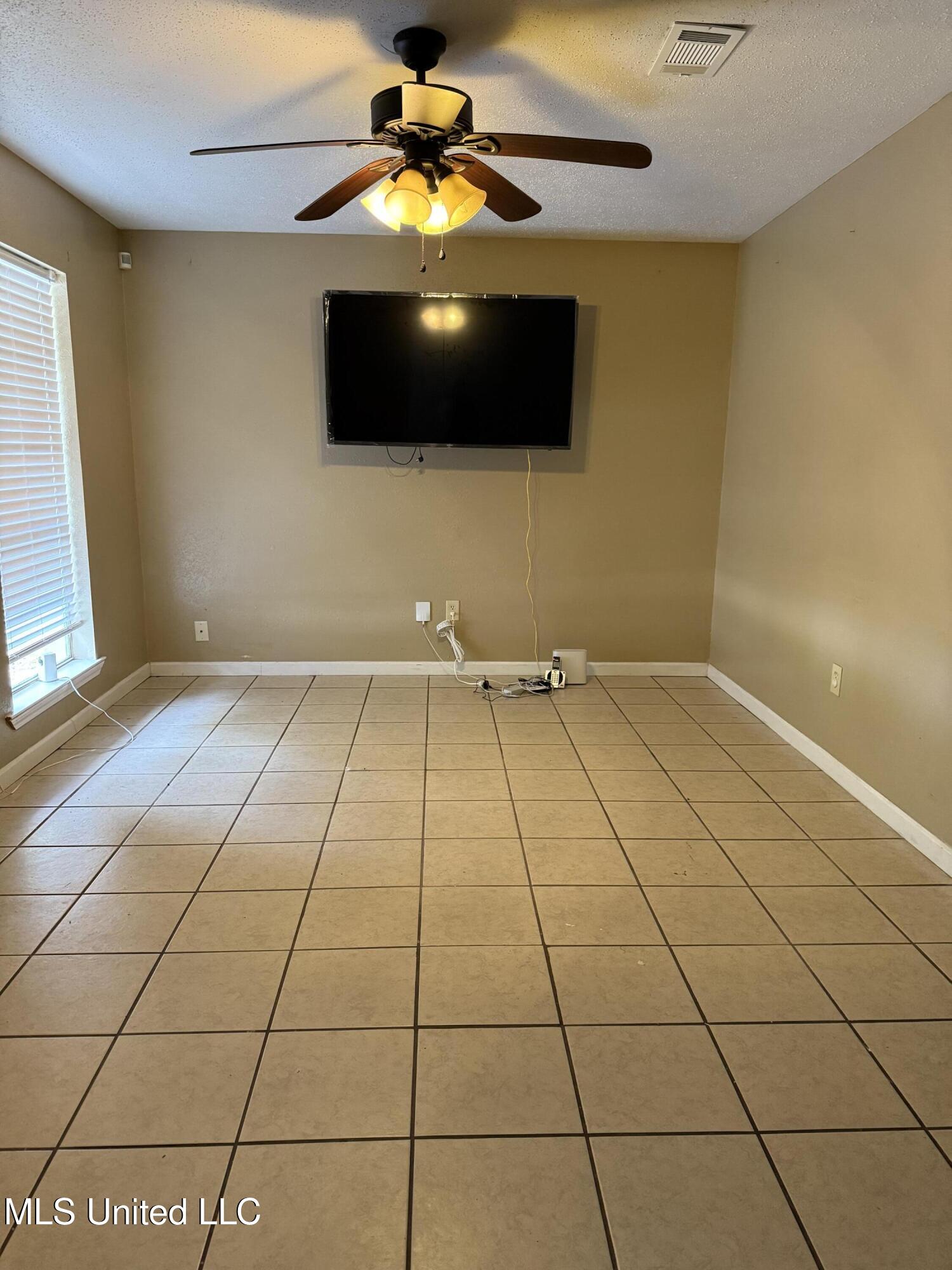 2824 Perkinston Drive