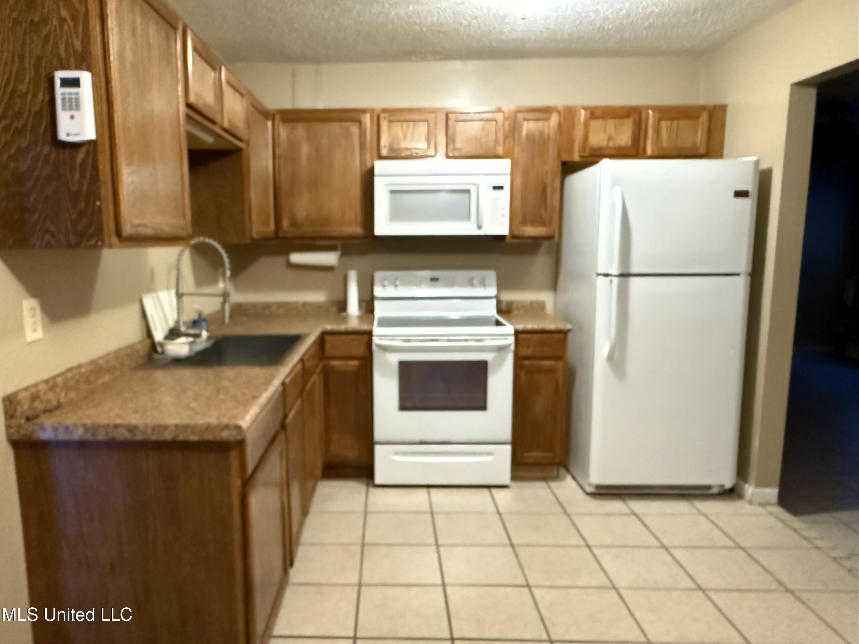 2824 Perkinston Drive