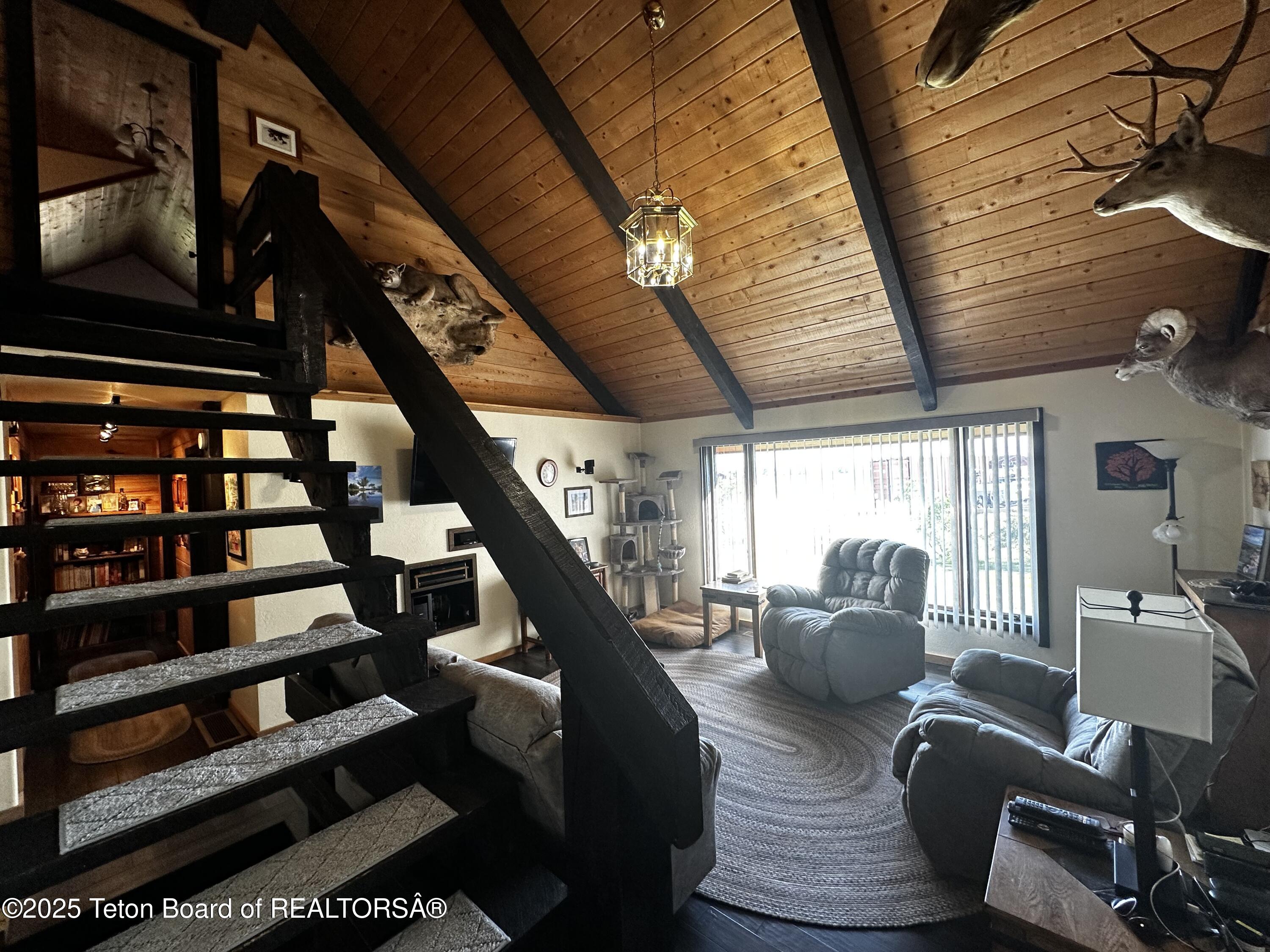 138 FIRST NORTH Road