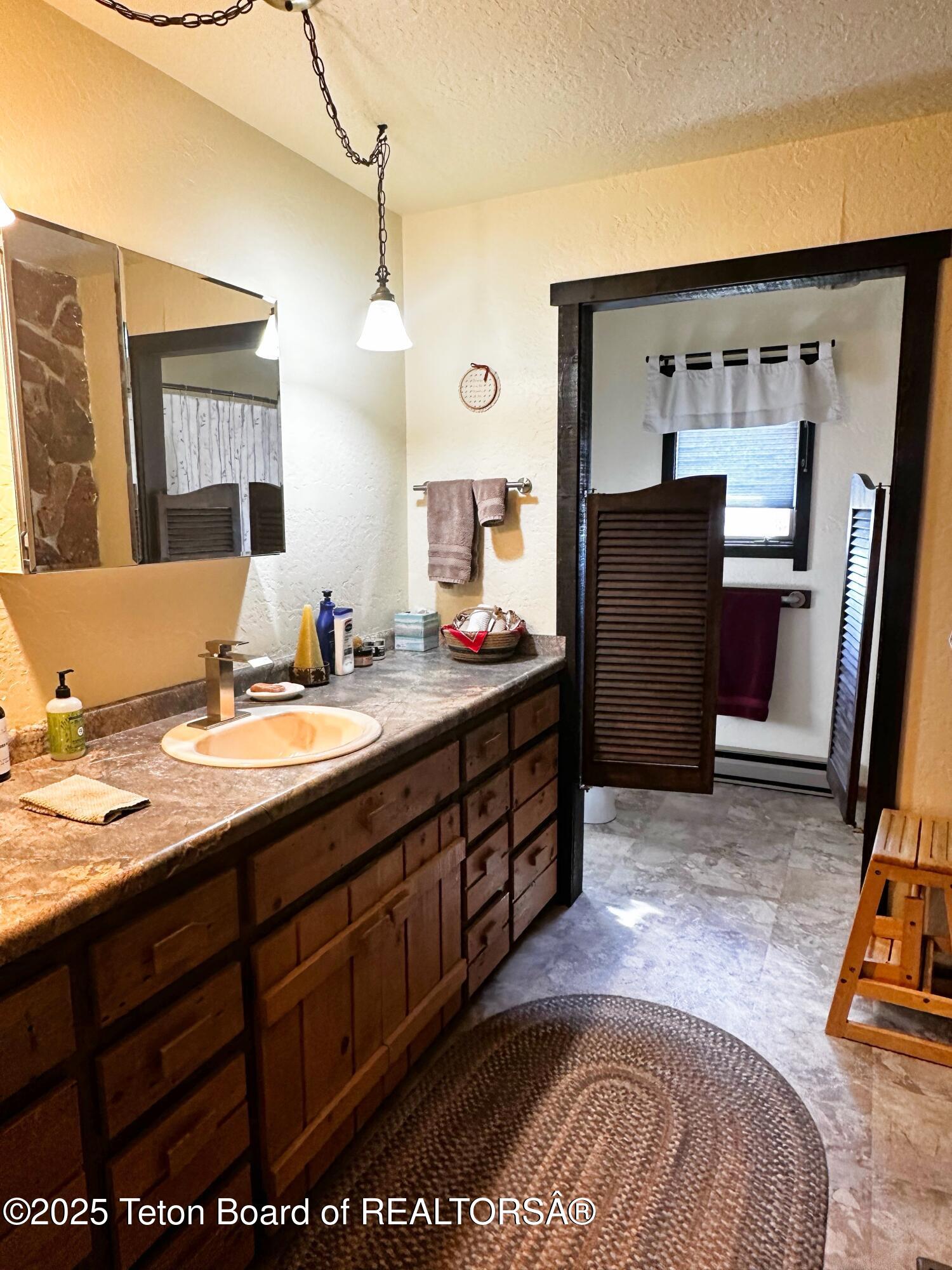 138 FIRST NORTH Road