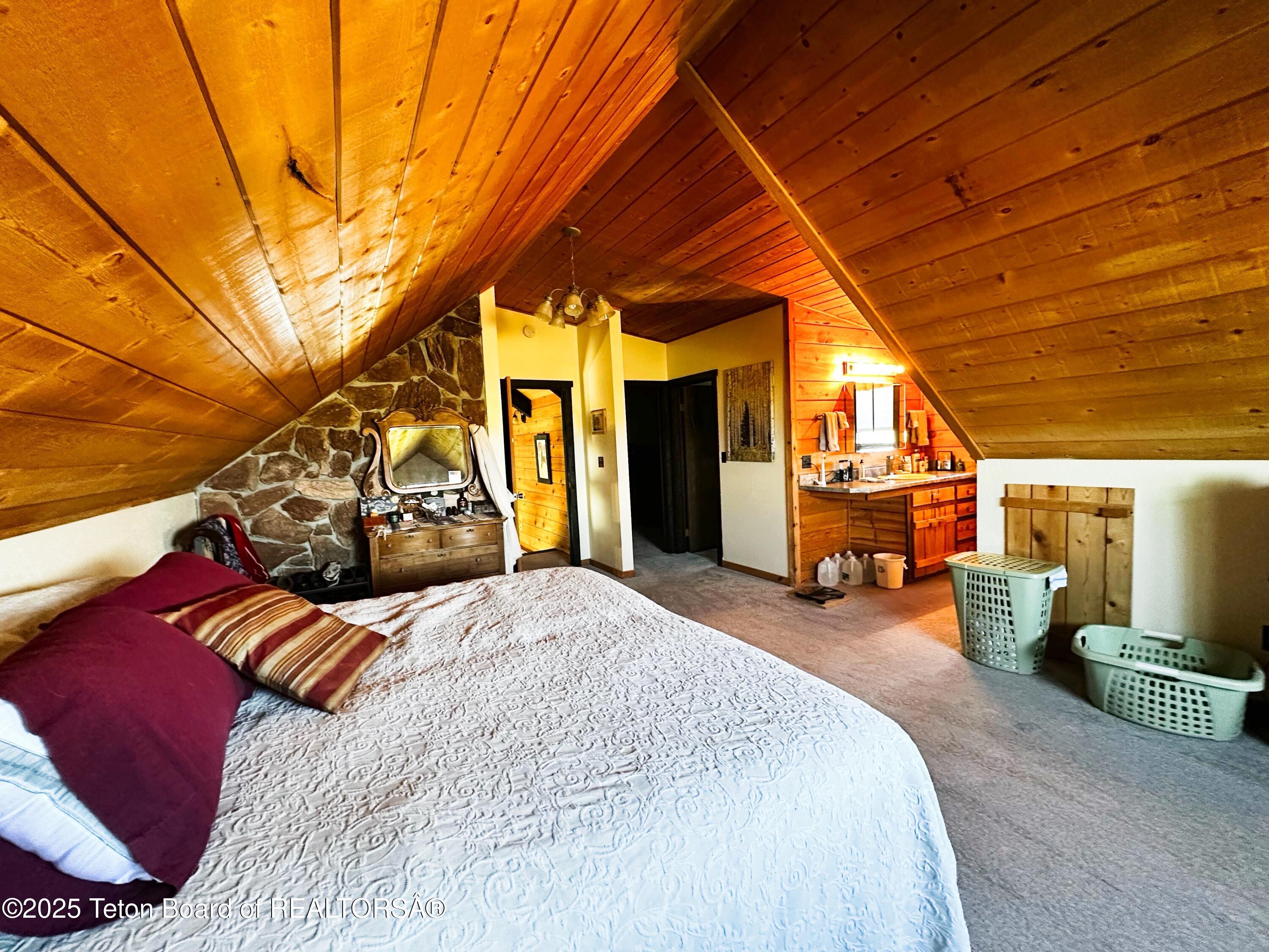 138 FIRST NORTH Road