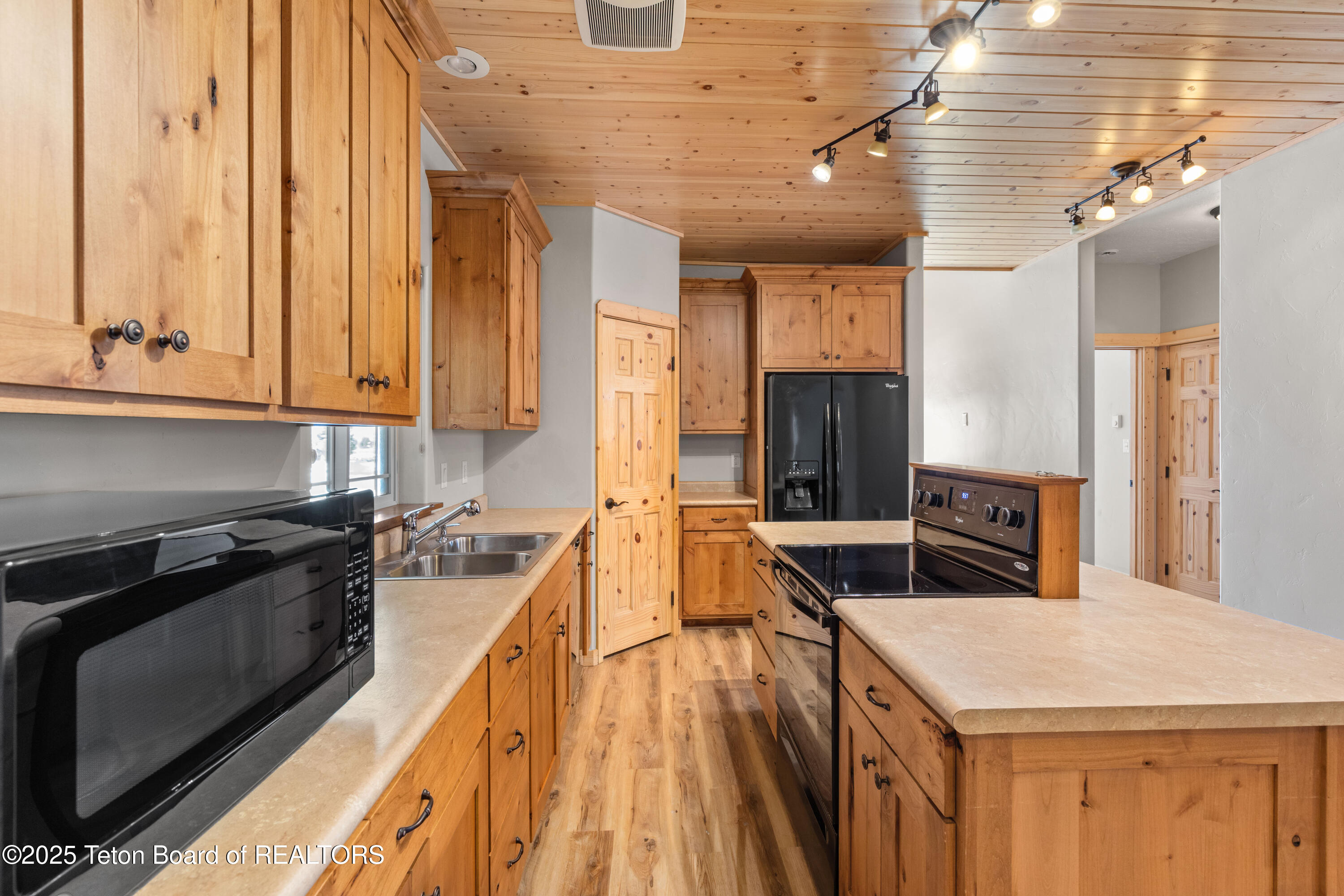 321 CEDAR SPRINGS Drive