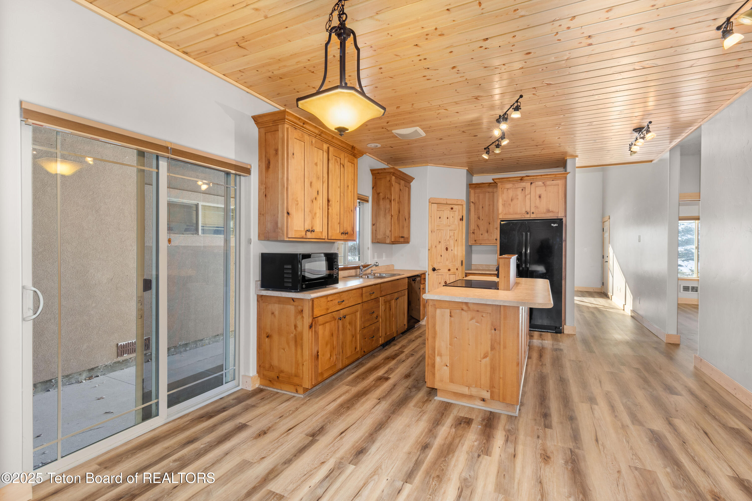 321 CEDAR SPRINGS Drive