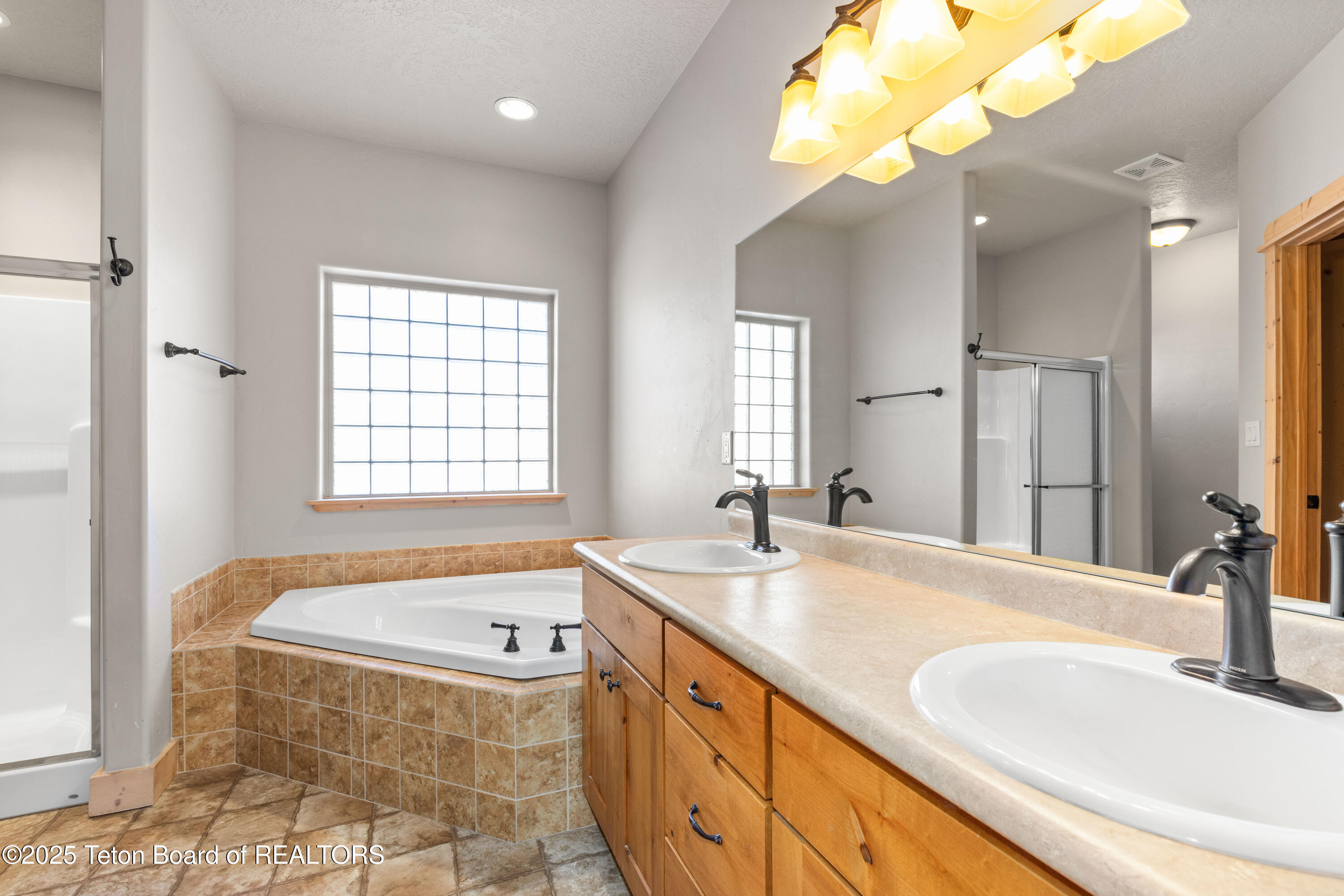 321 CEDAR SPRINGS Drive