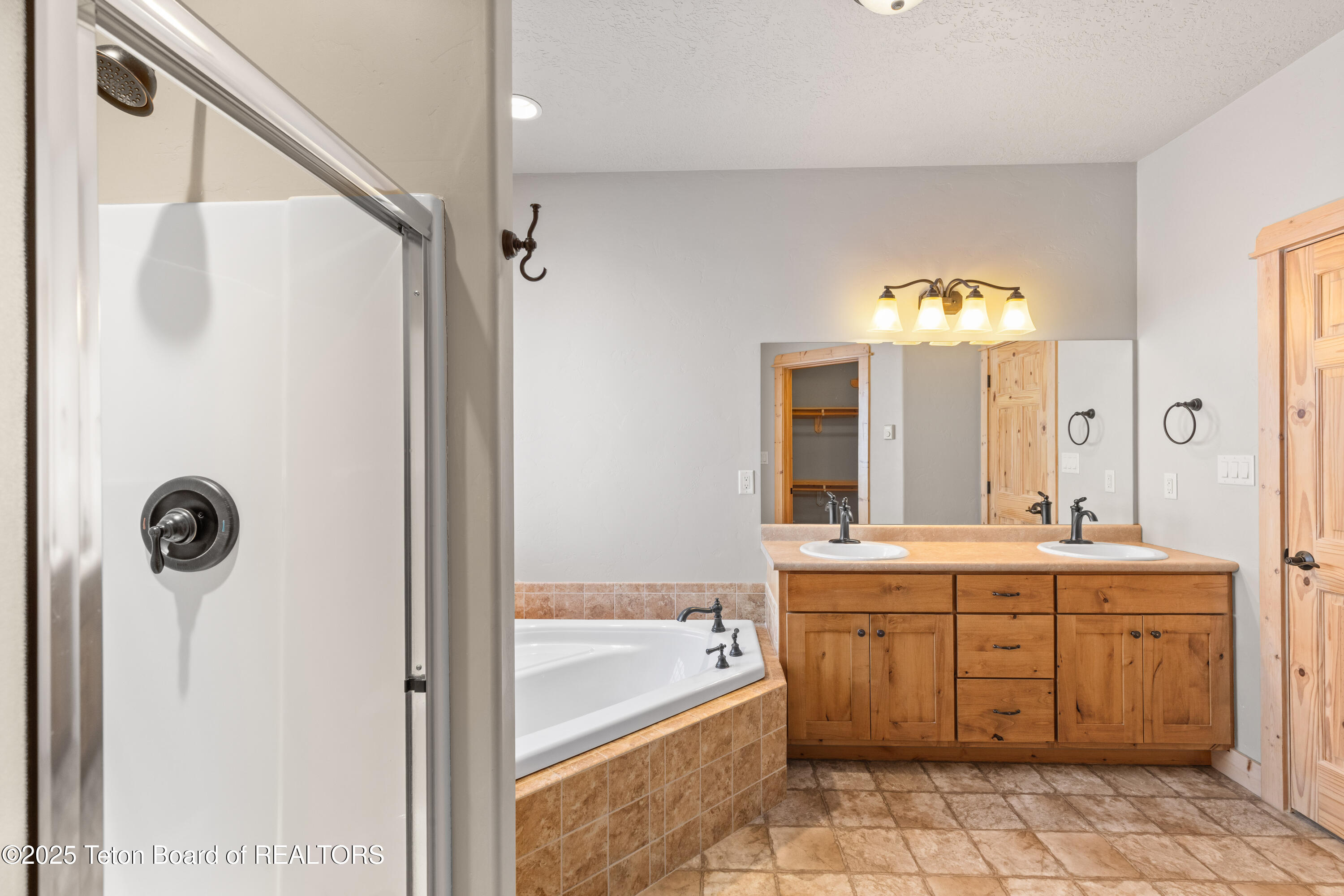 321 CEDAR SPRINGS Drive