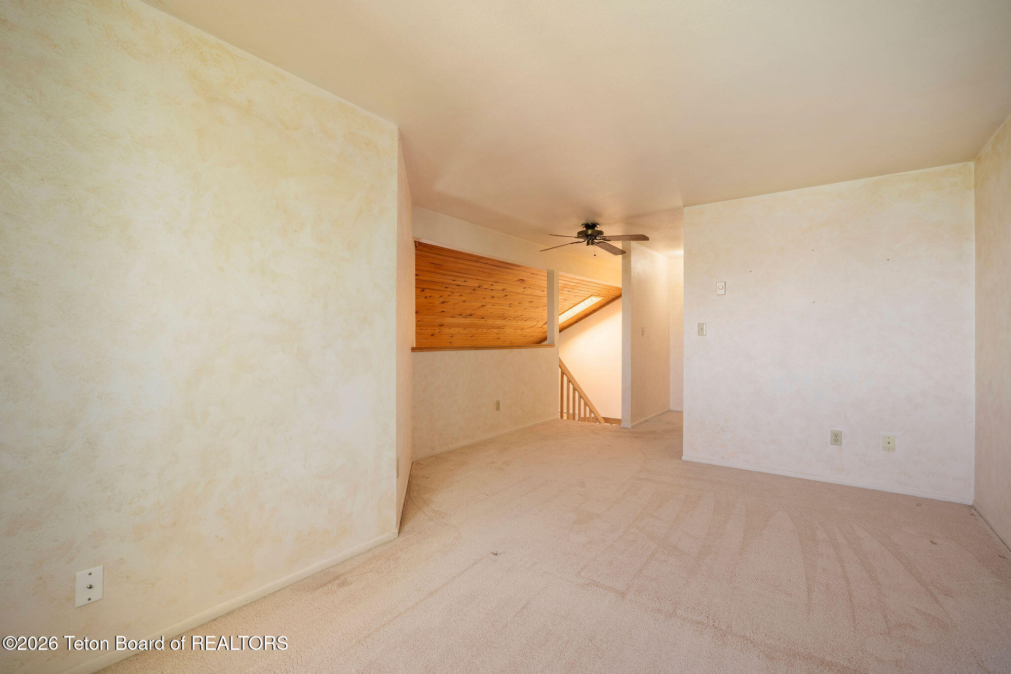 302 RAKESTRAW Avenue